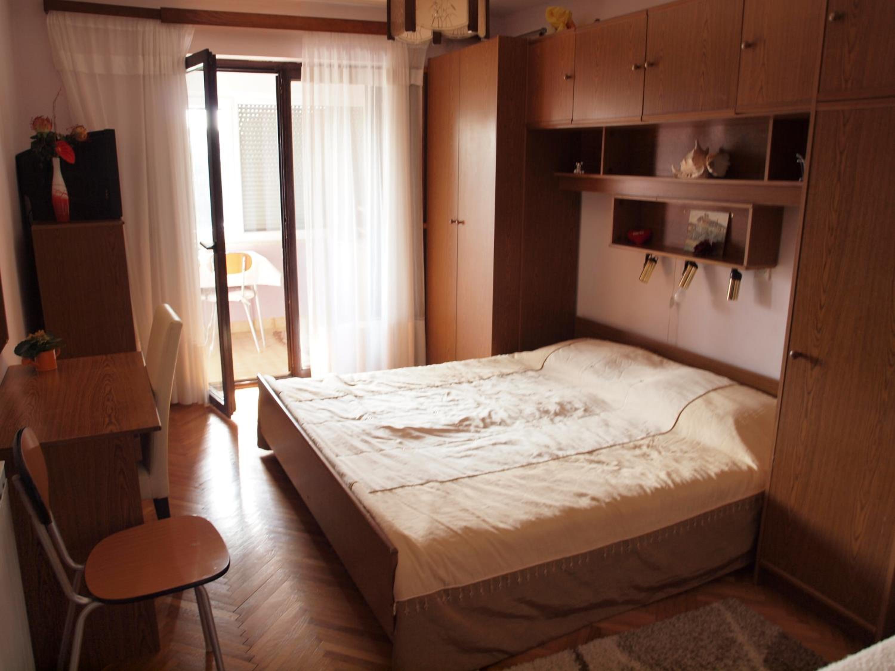 Studio Apartment photo 1