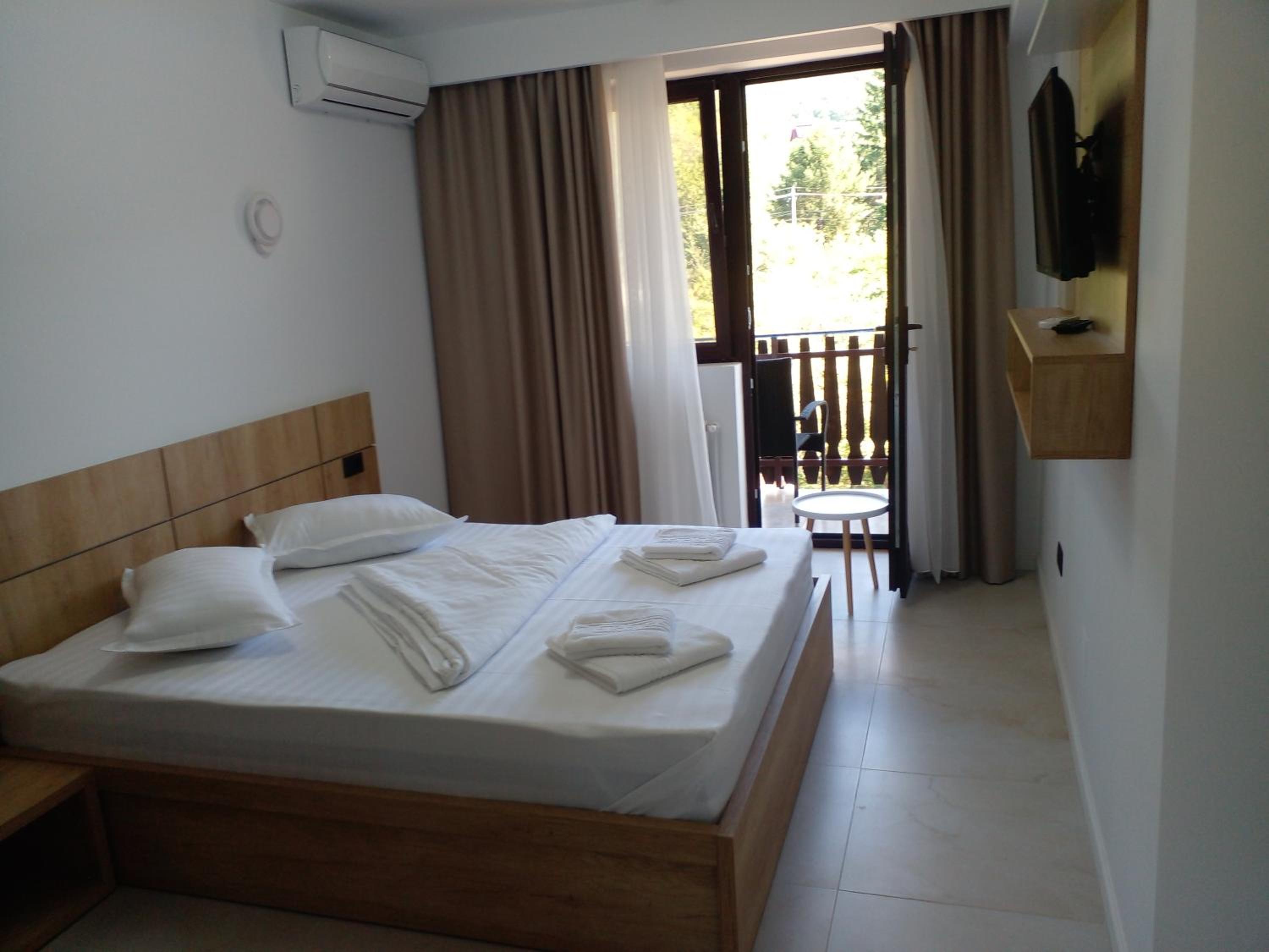 Double Room with Terrace - Photo 6