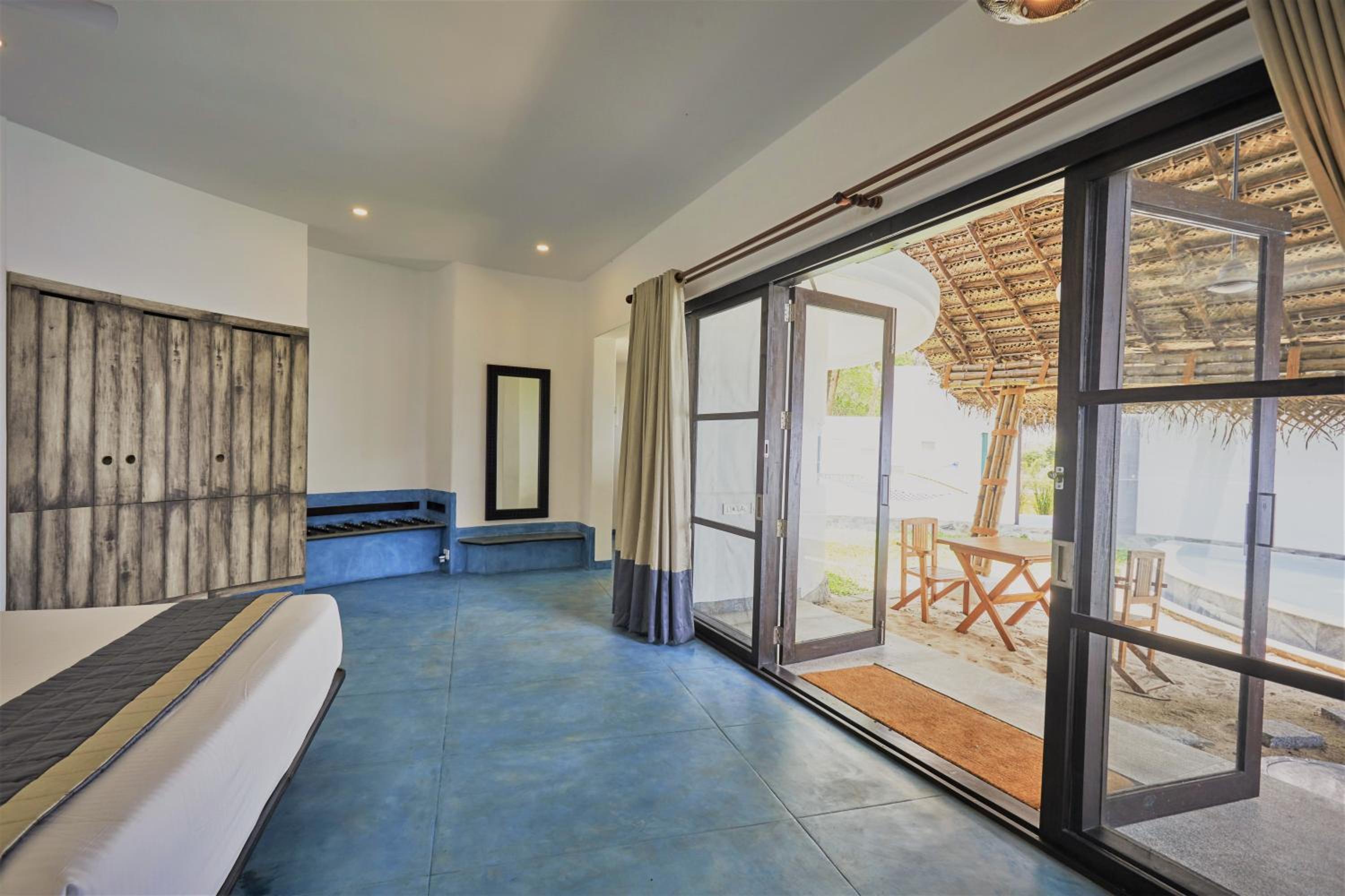 Oyster Pearl Villa with Plunge Pool
