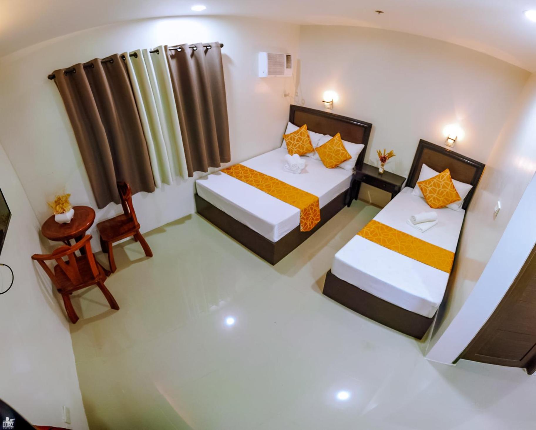 Deluxe Triple Room - Photo 3