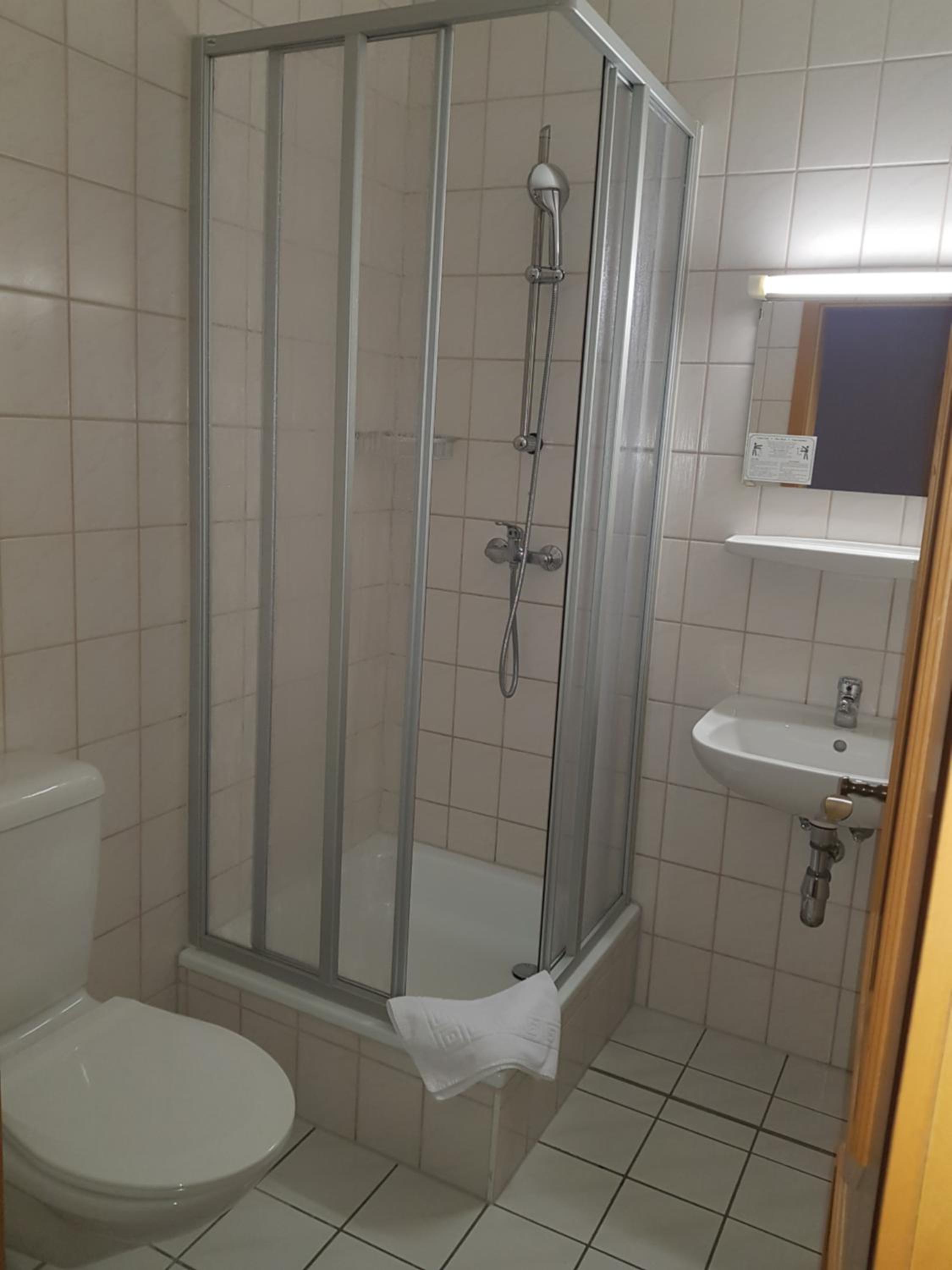 Single Room photo 3