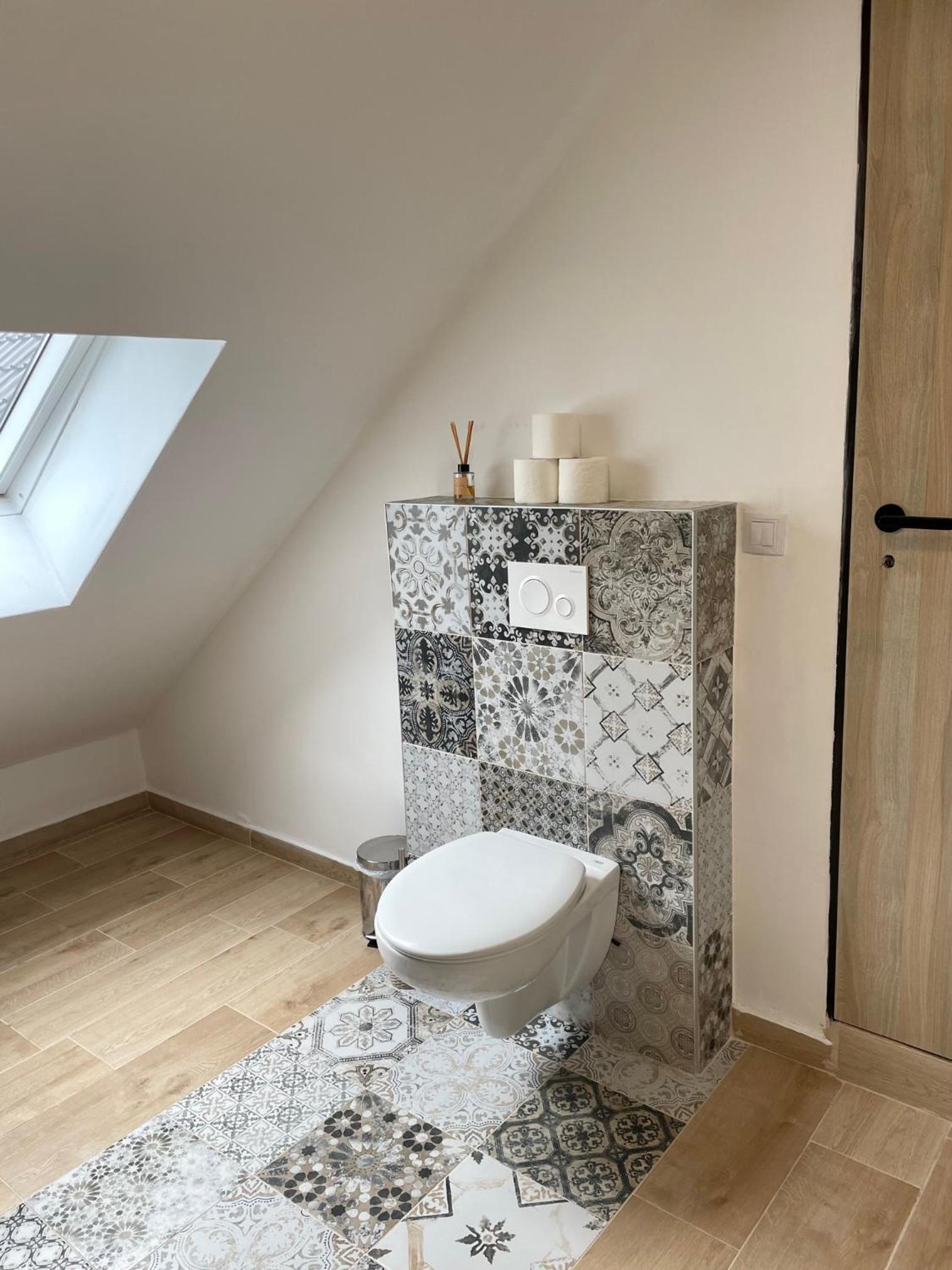 Deluxe Double Room with Bath photo 3