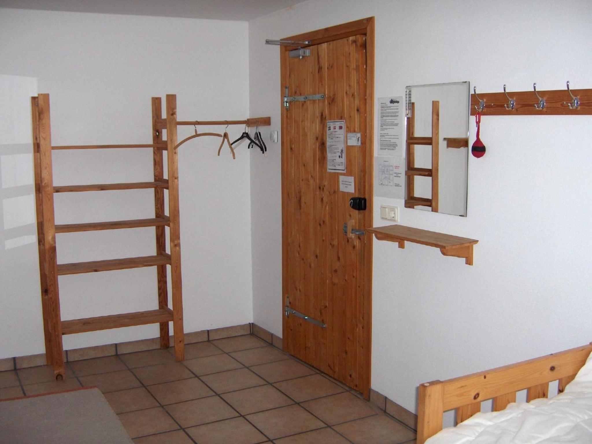Quadruple Room with Shared Bathroom photo 2