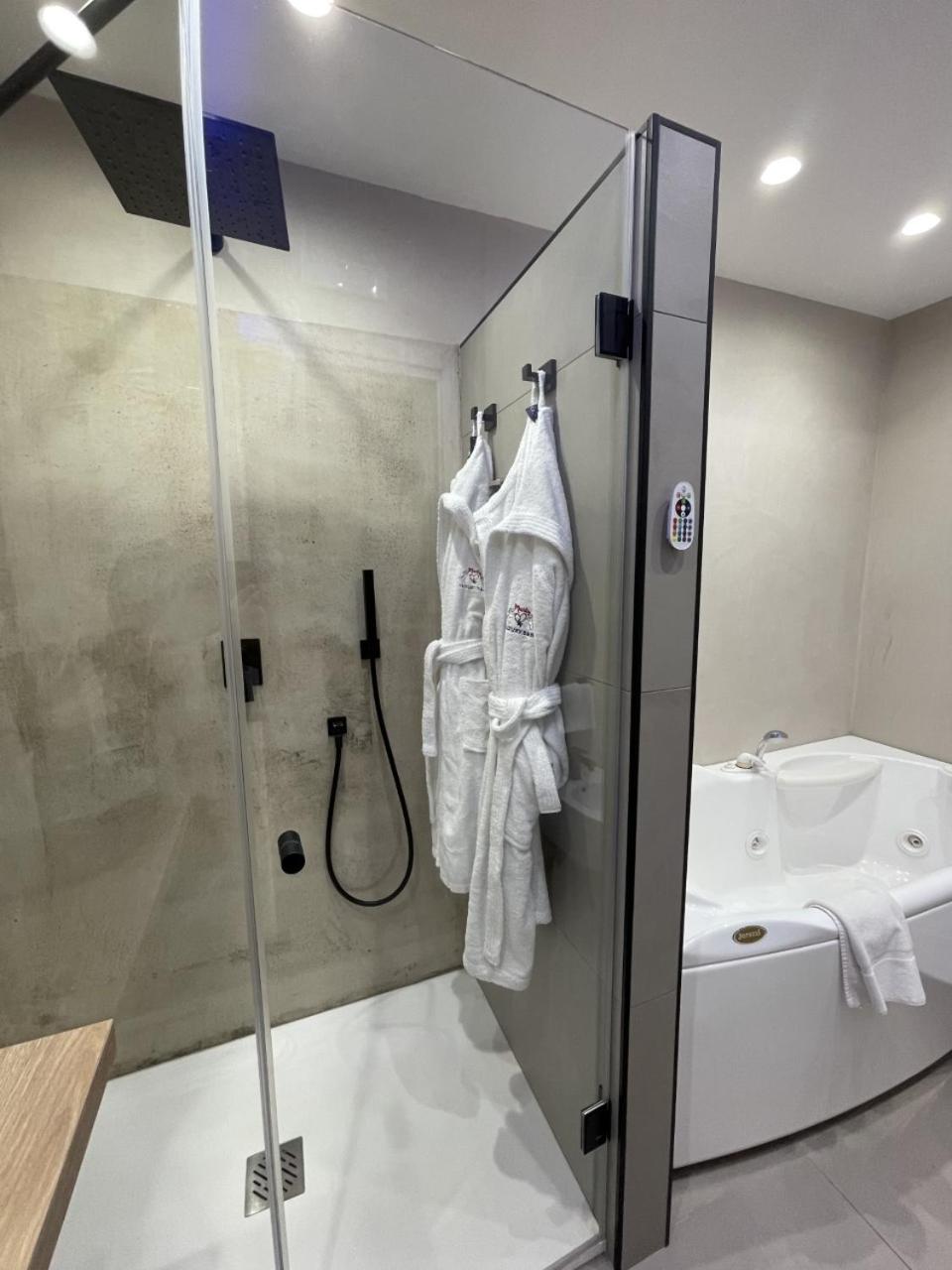 Superior Triple Room photo 2