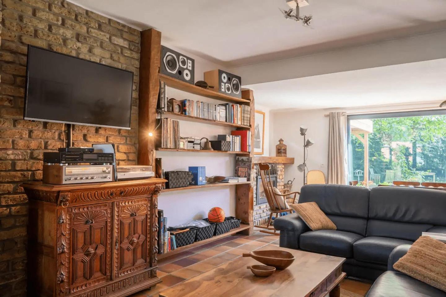 Three-Bedroom House photo 1