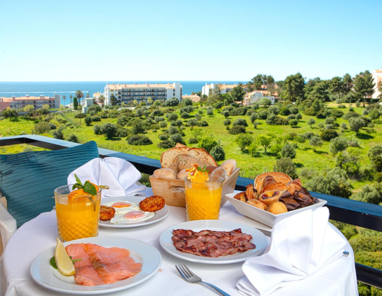Deluxe Junior Suite with Partial Sea View