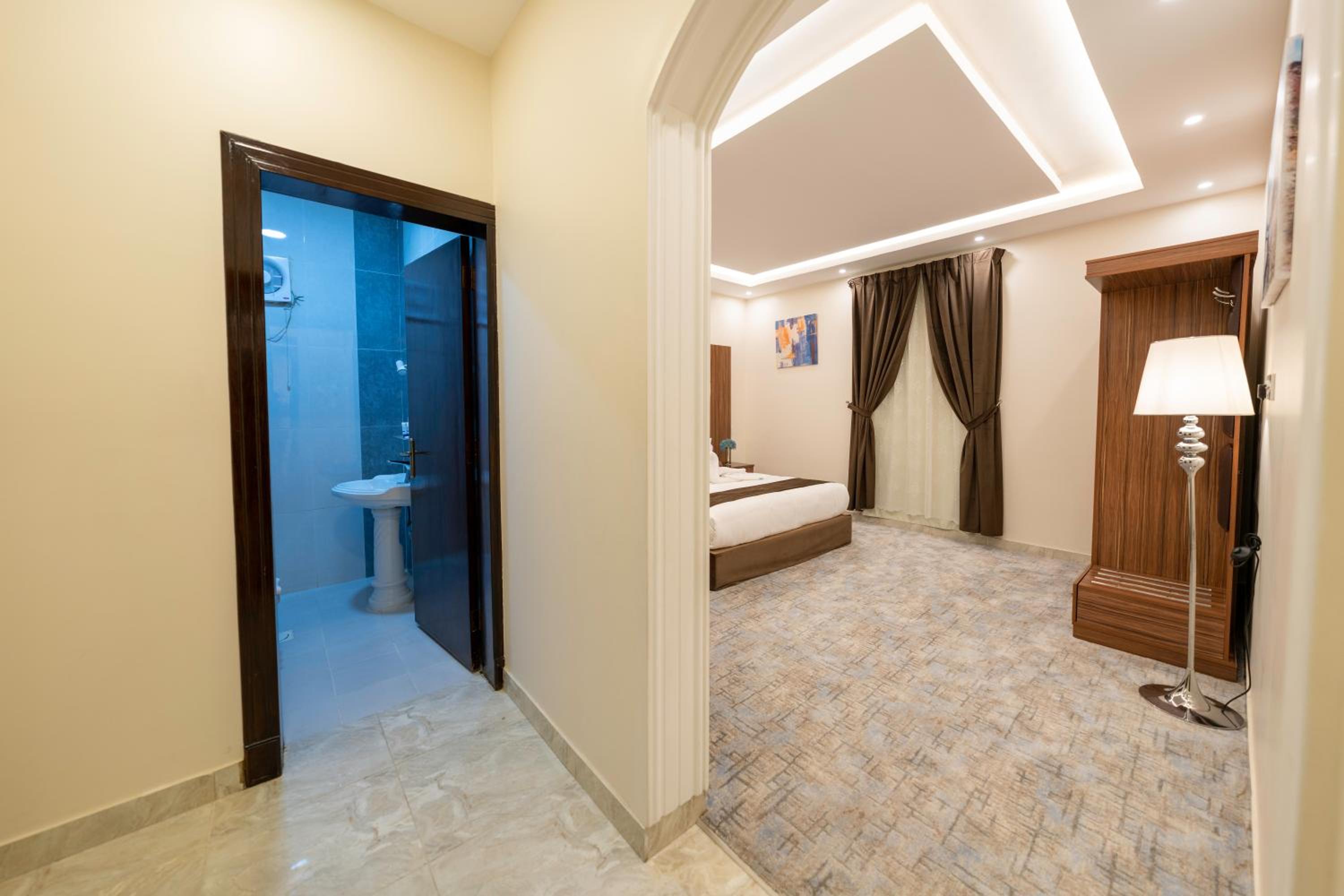Two-Bedroom Apartment - Photo 7