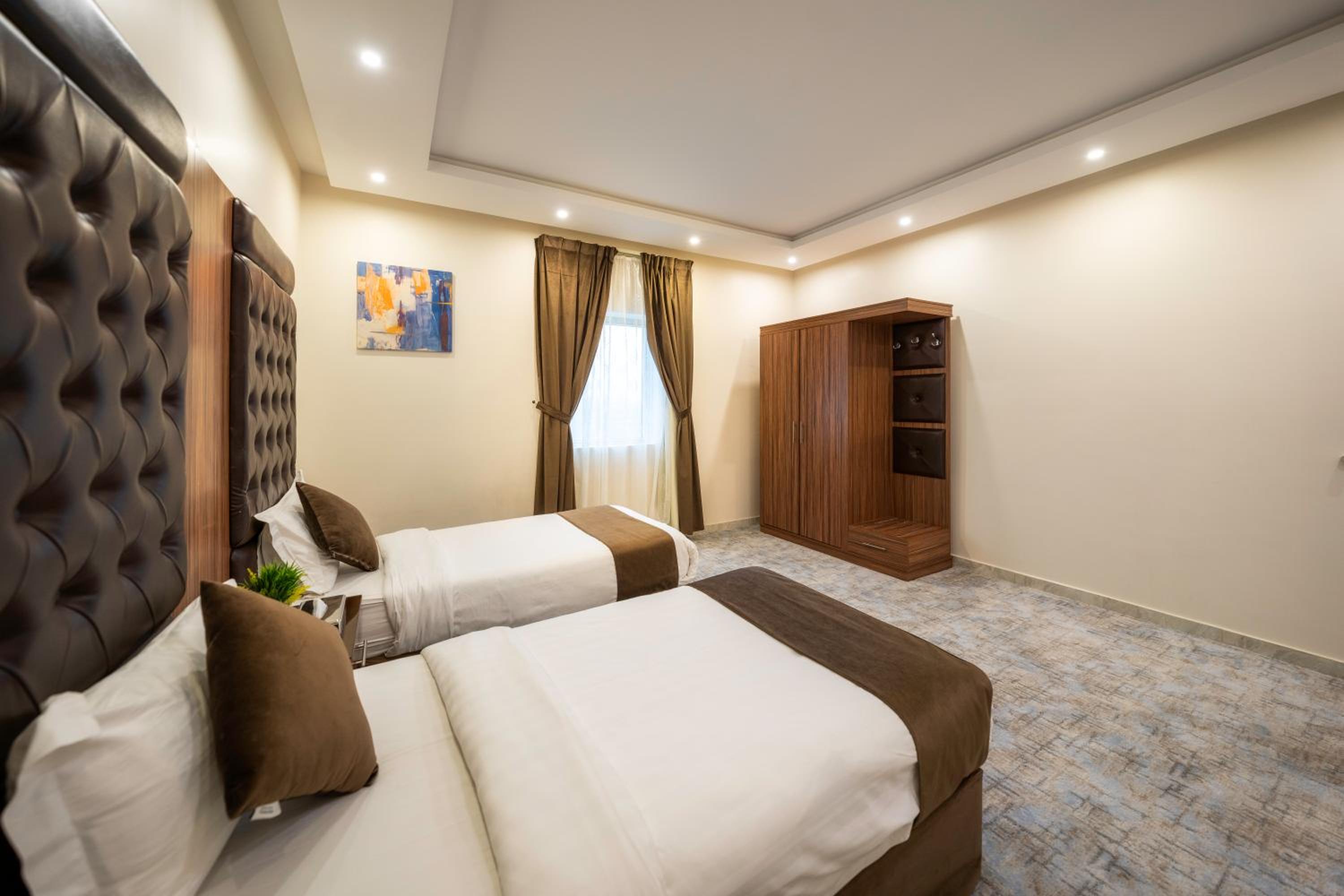 Two-Bedroom Apartment - Photo 9