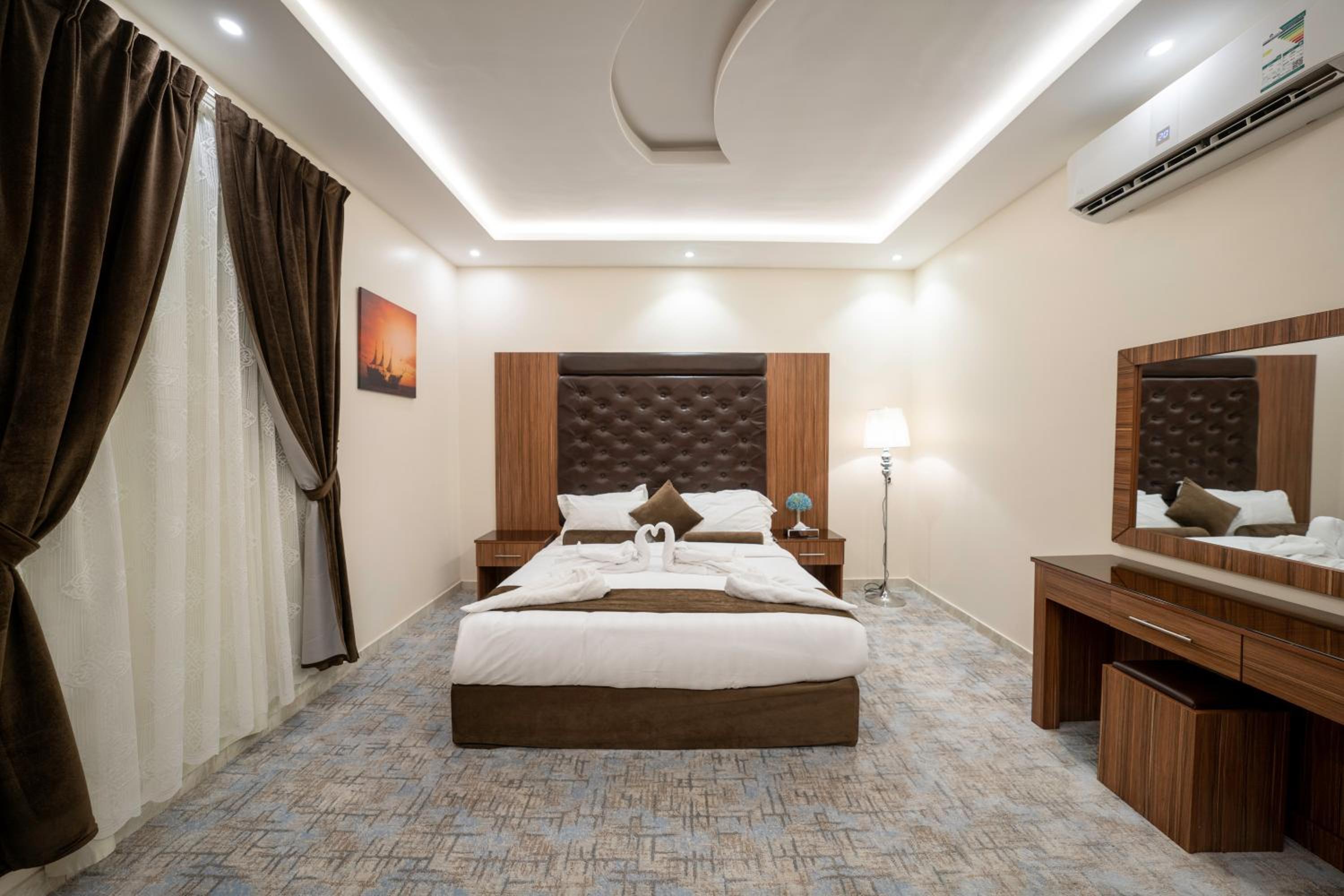 Deluxe King Room