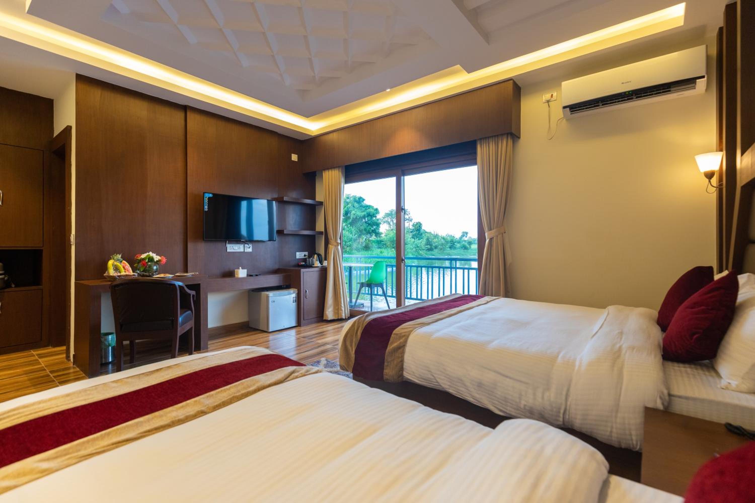 Super Deluxe Room - Photo 3