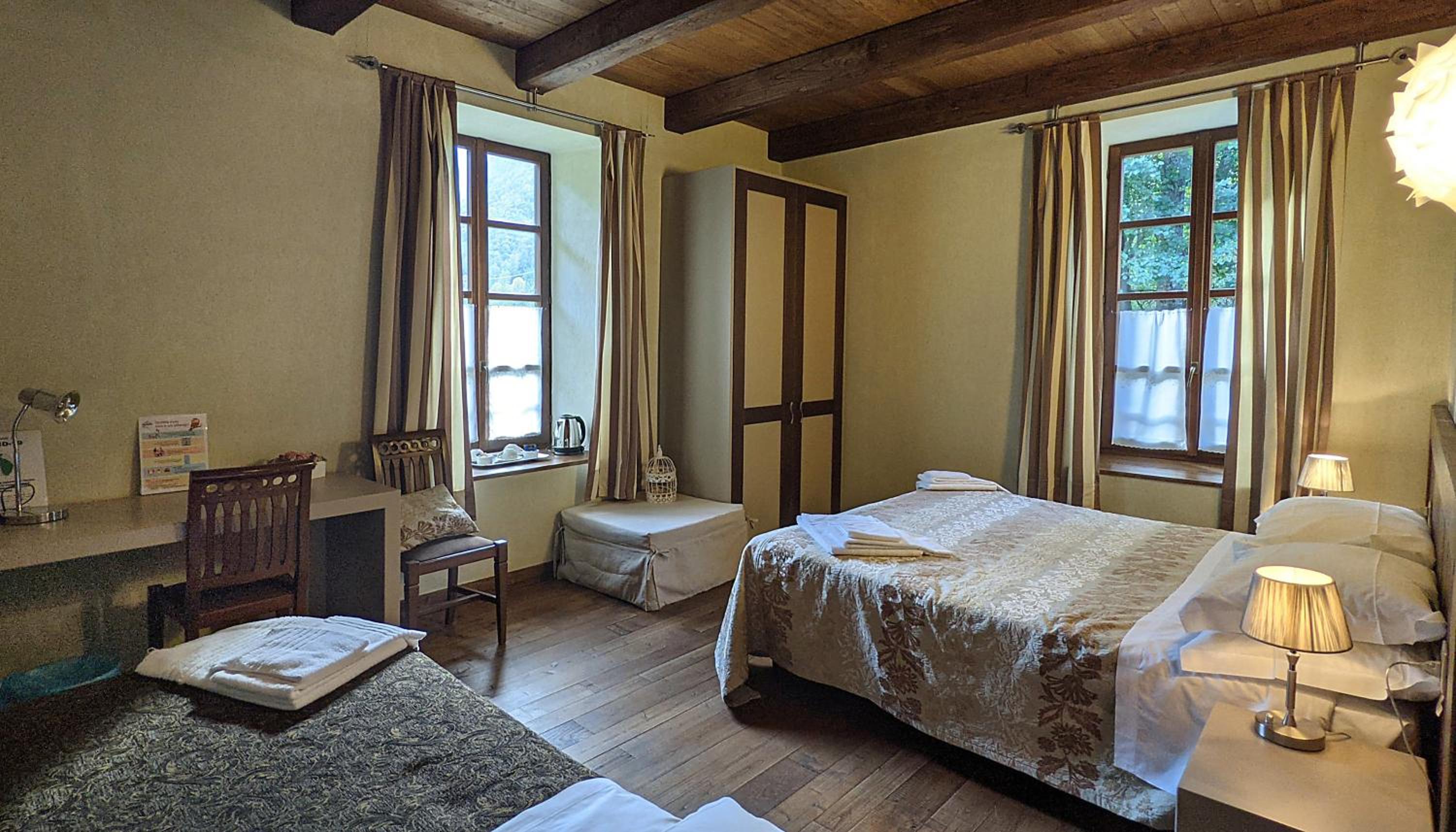 Triple Room With Mountain View
