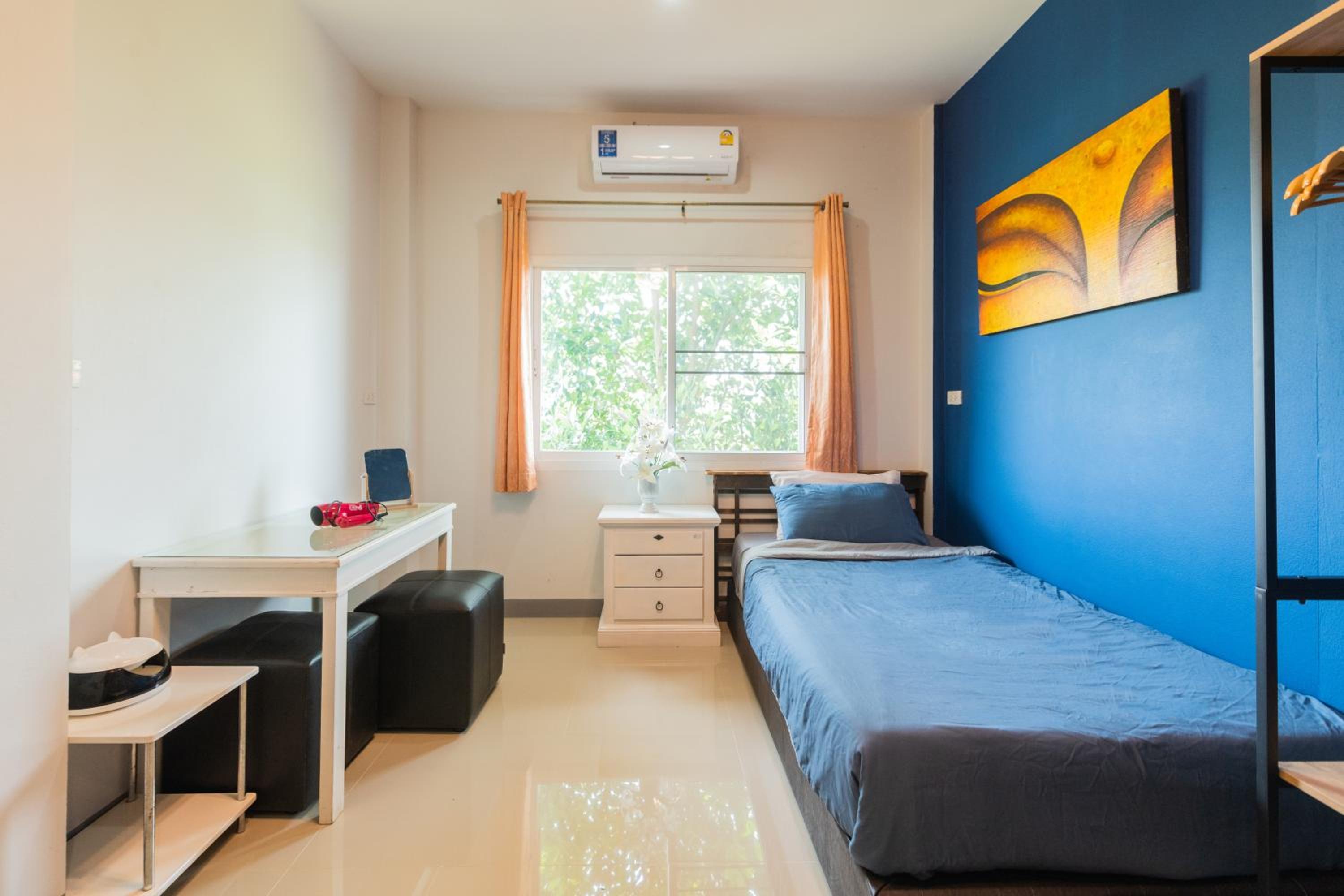 Three-Bedroom Chalet - Photo 14