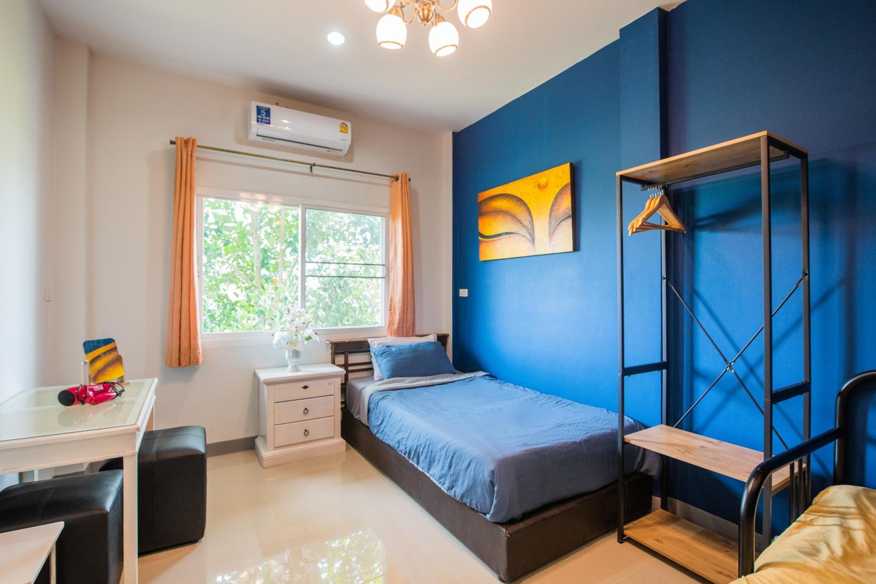 Three-Bedroom Chalet - Photo 13