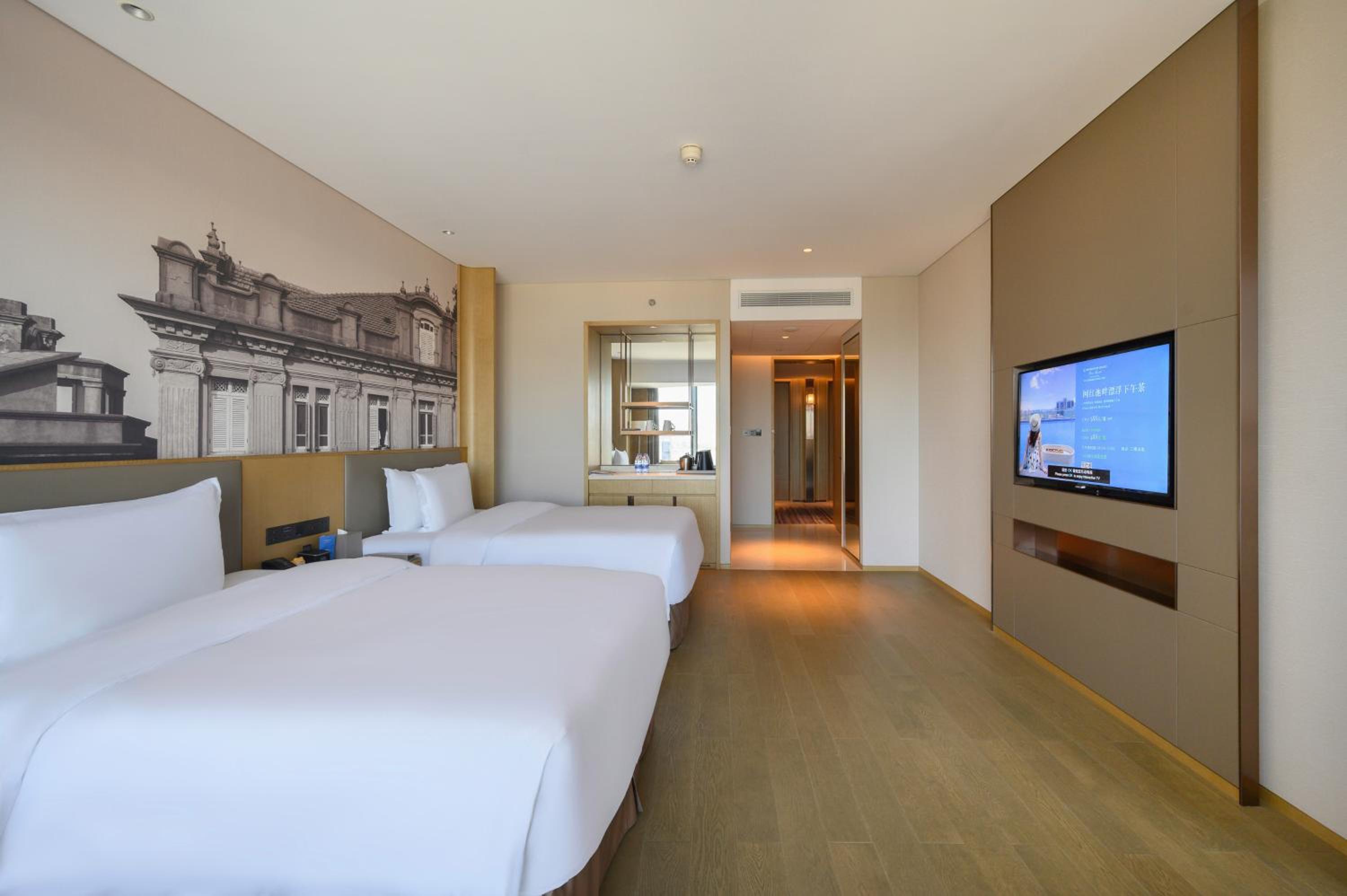 Premium Sea View Twin Room - Photo 3
