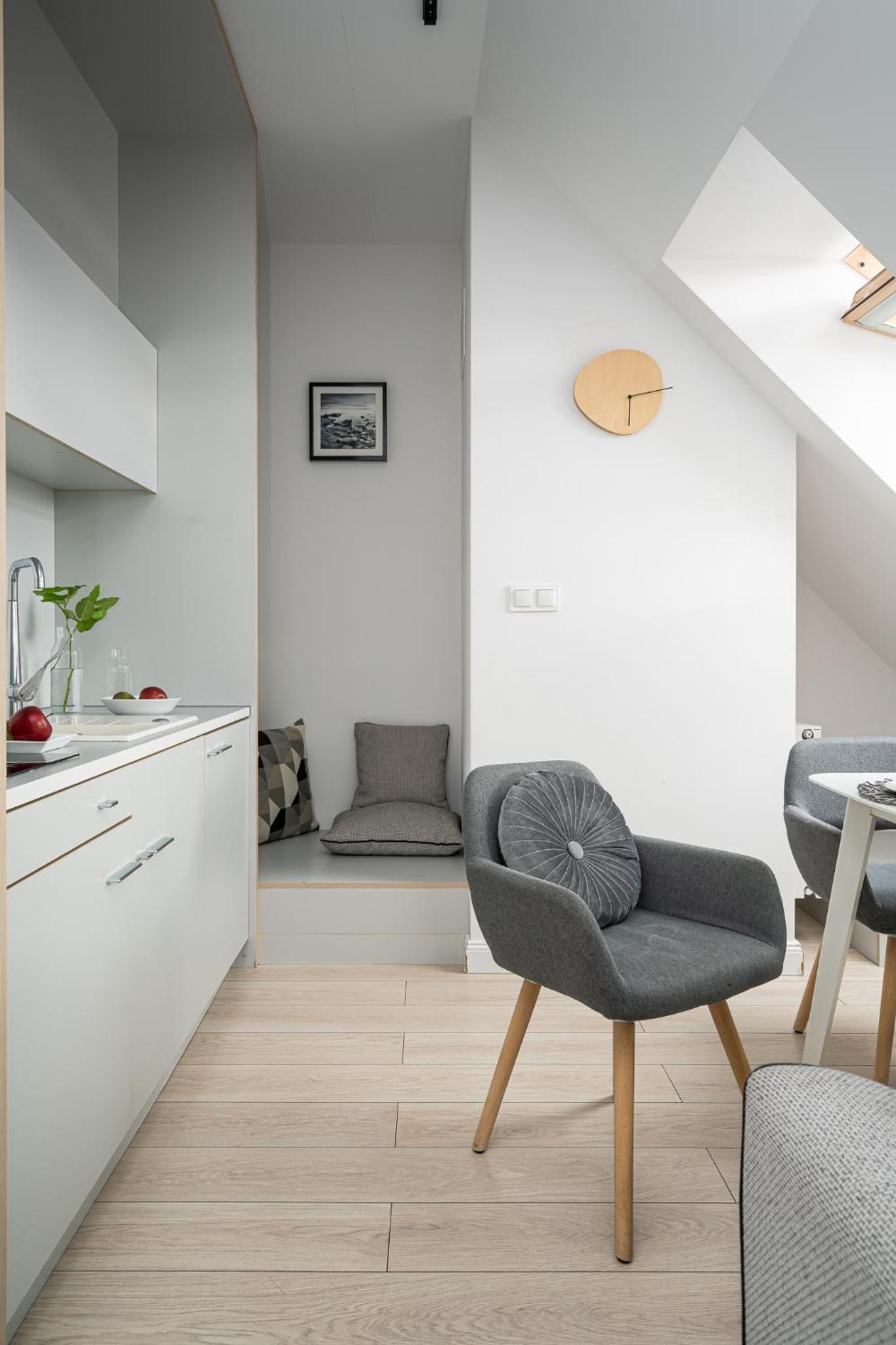 One-Bedroom Apartment - Photo 10