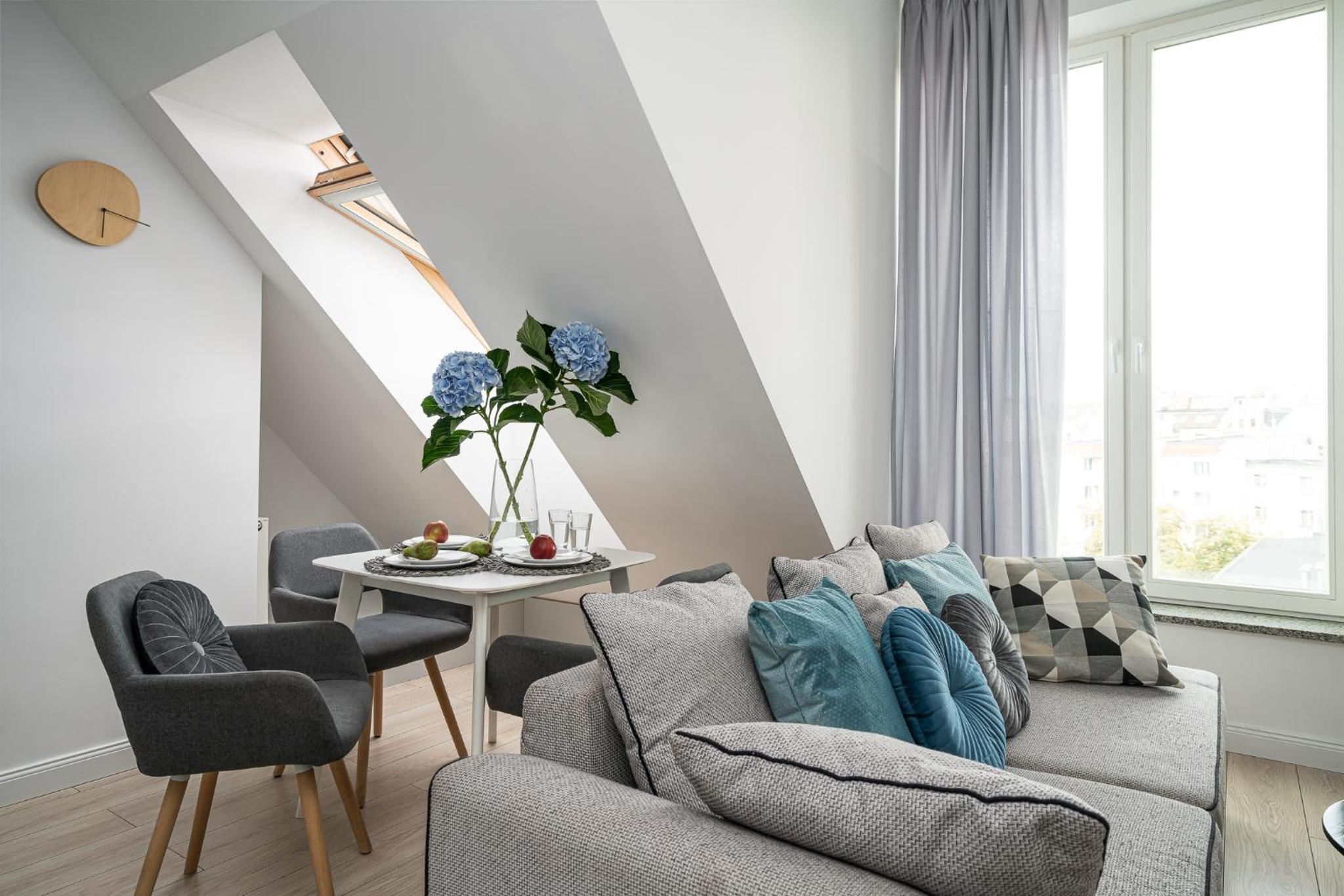 One-Bedroom Apartment - Photo 6