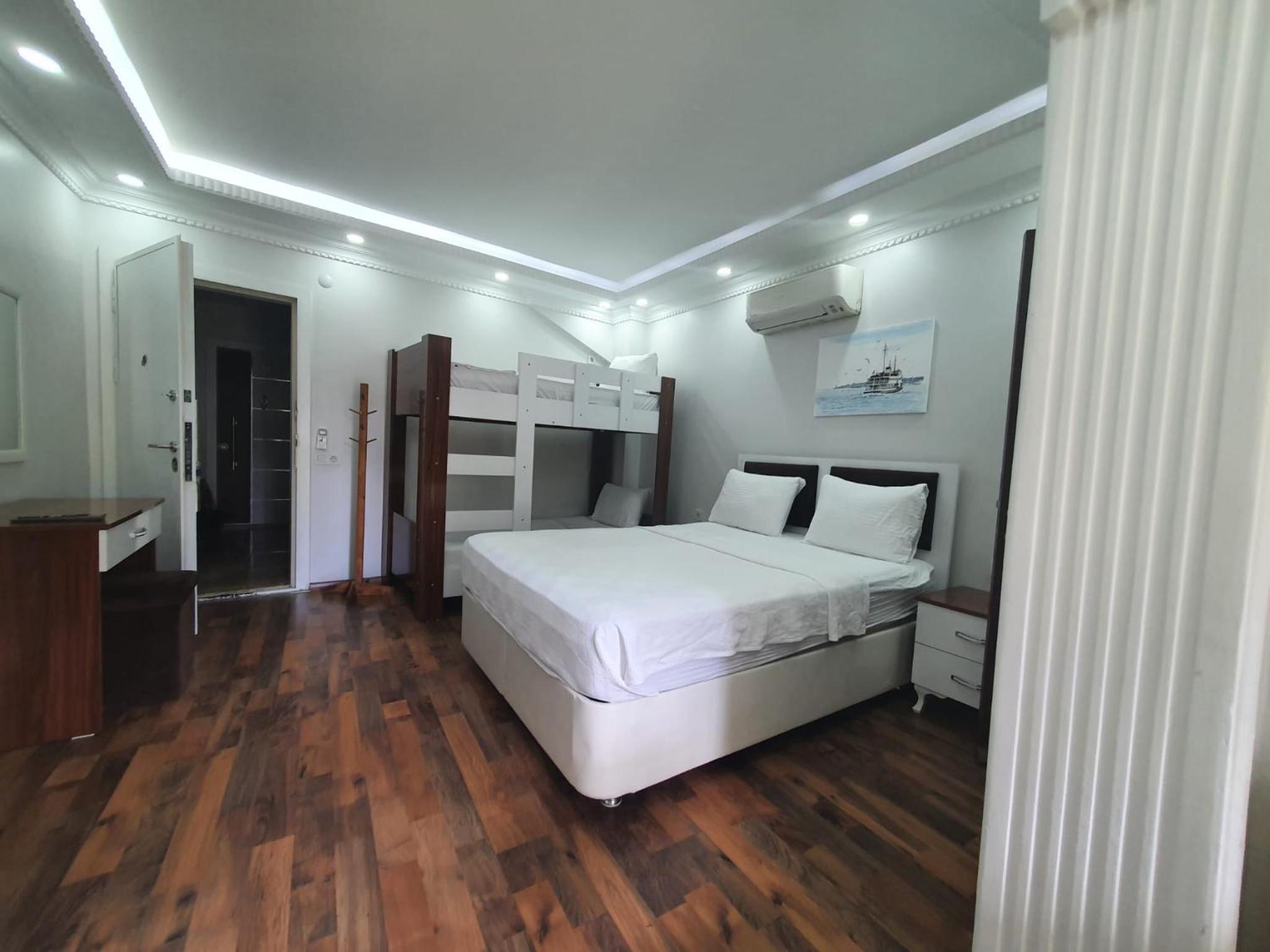 Triple Room photo 2
