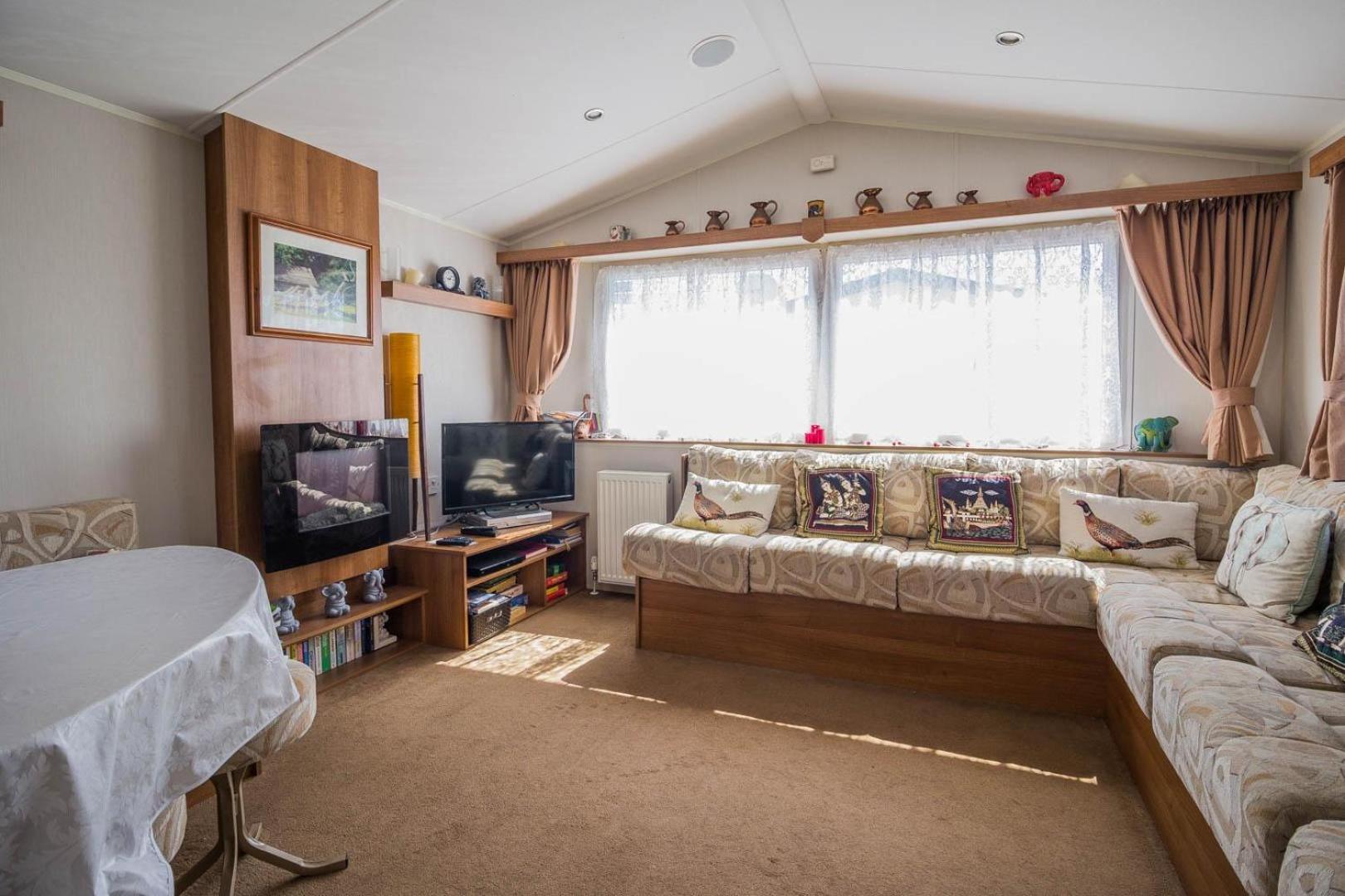 Two-Bedroom Mobile Home photo 1