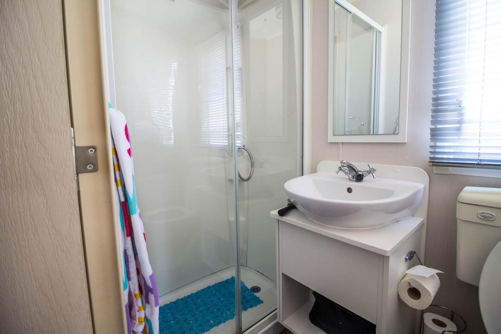 Two-Bedroom Mobile Home photo 2