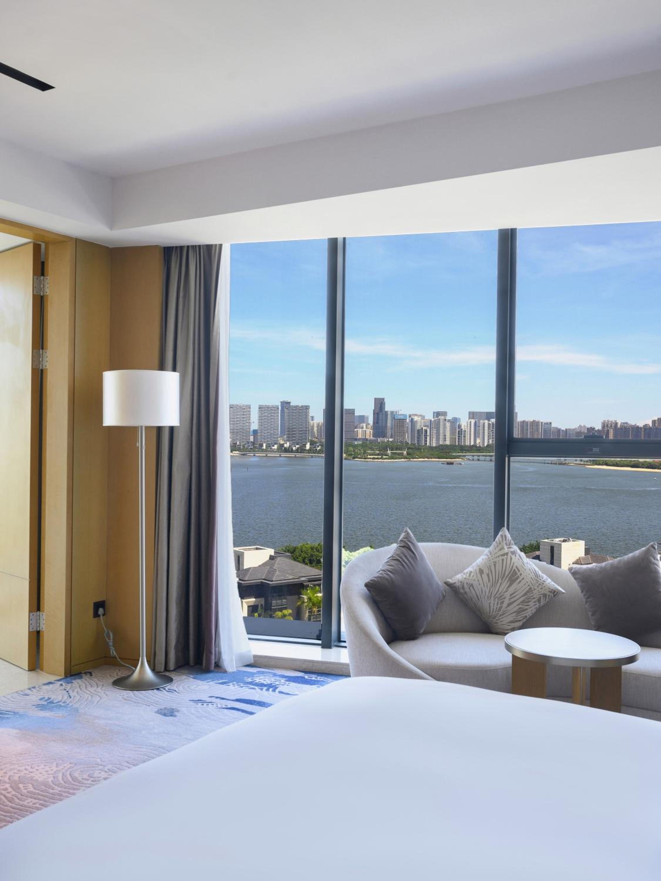 Executive Sea View Suite - Photo 9