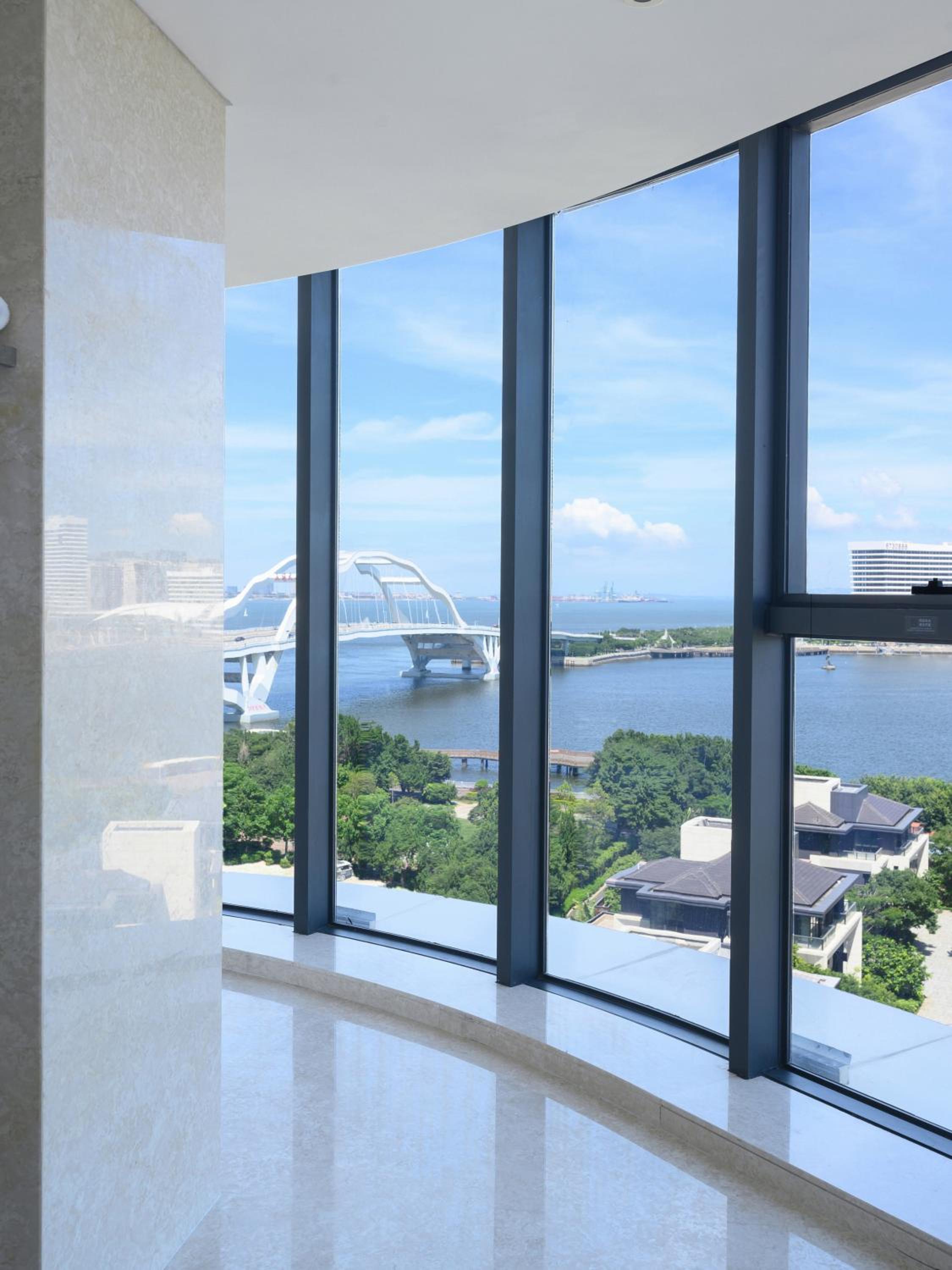 Executive Sea View Suite - Photo 5