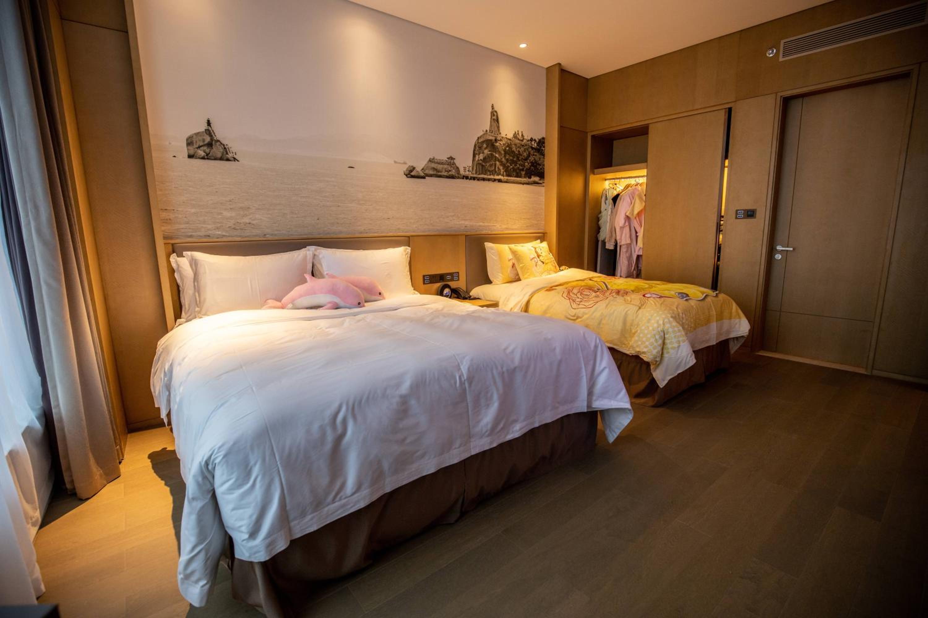 Family Bayview Suite - Photo 7