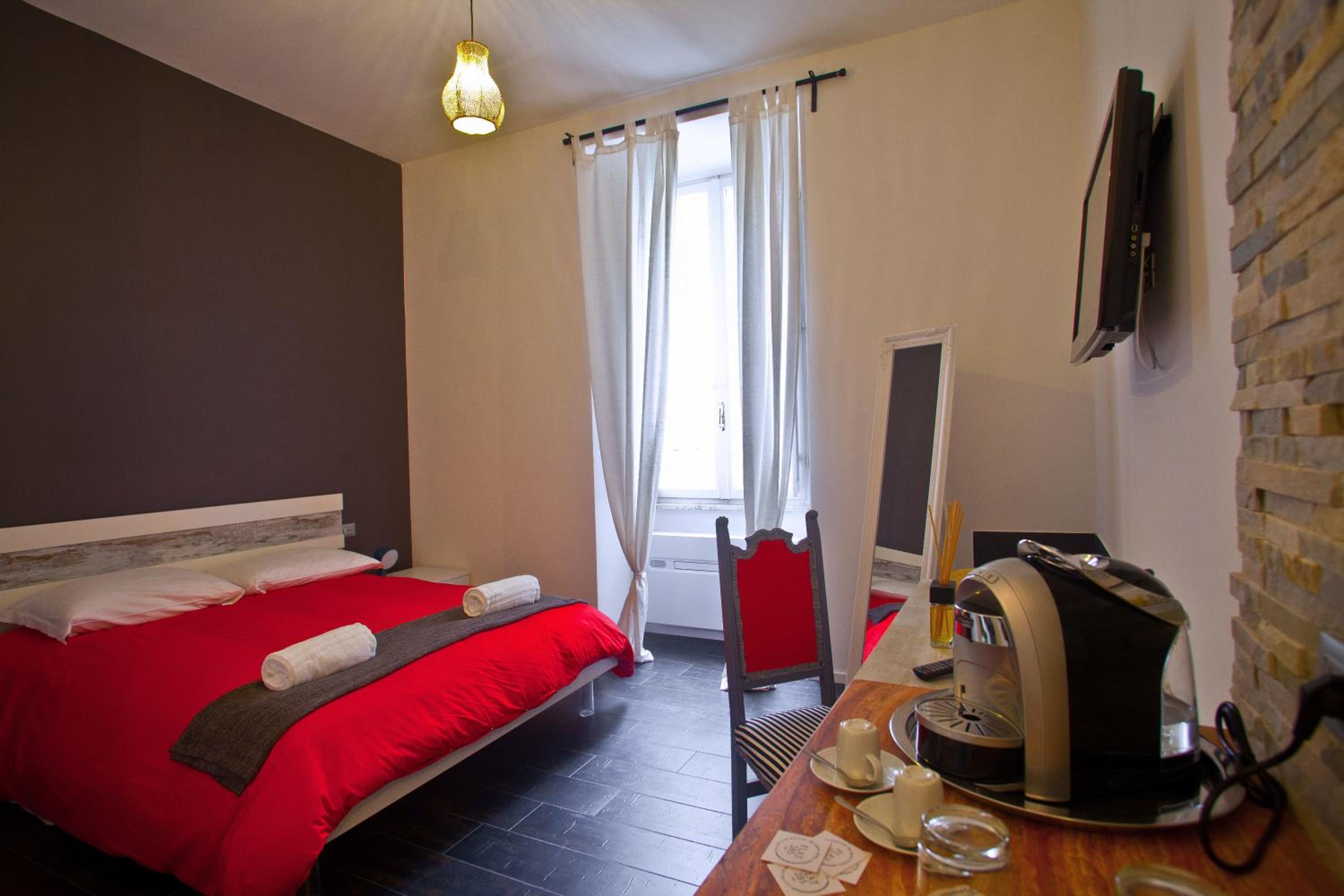 Standard Double Room photo 2