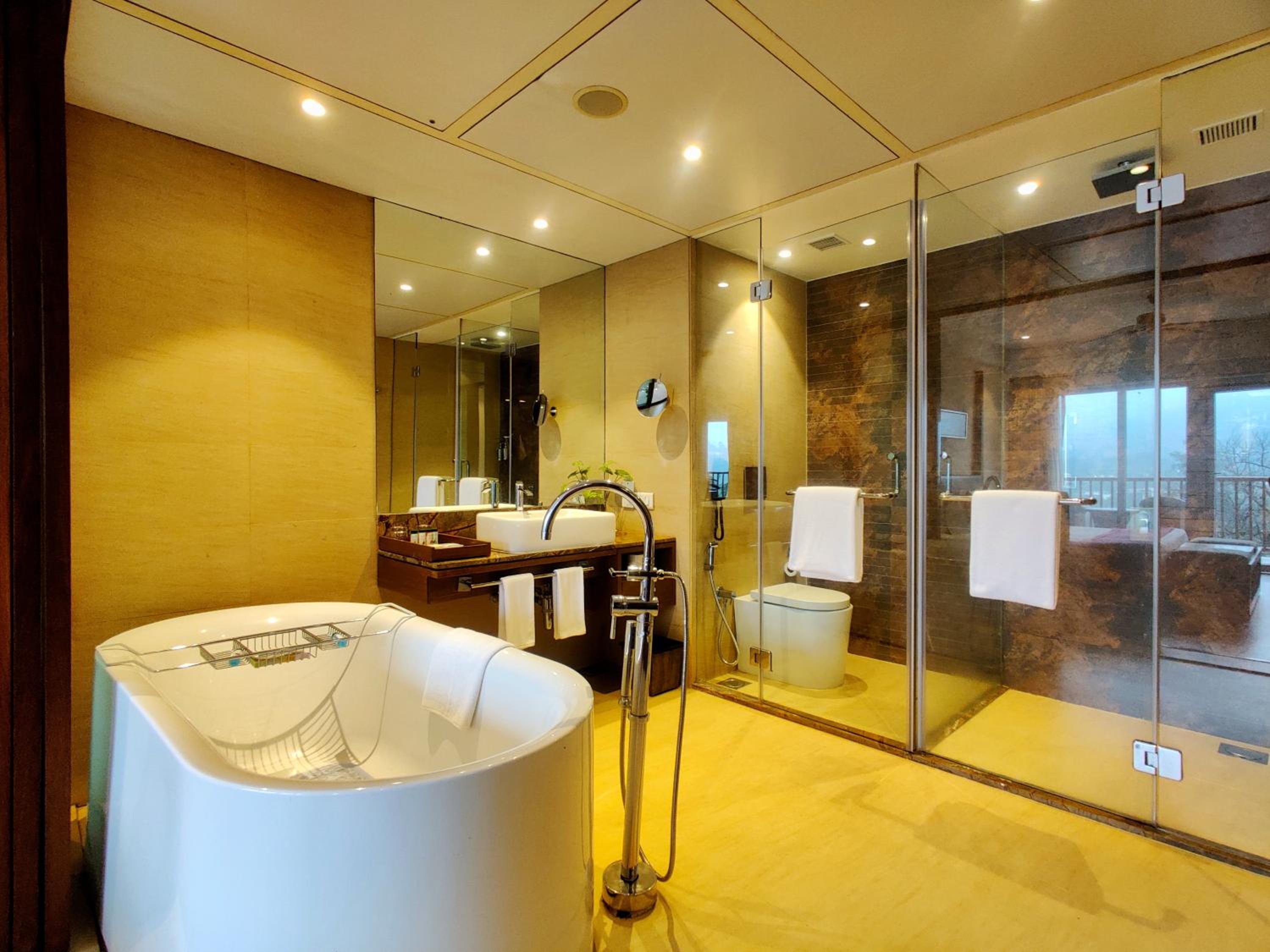 Classic Suite with 20% off on Session on Spa , Food & Beverages and complimentary Access to Water Park Rides - Photo 5