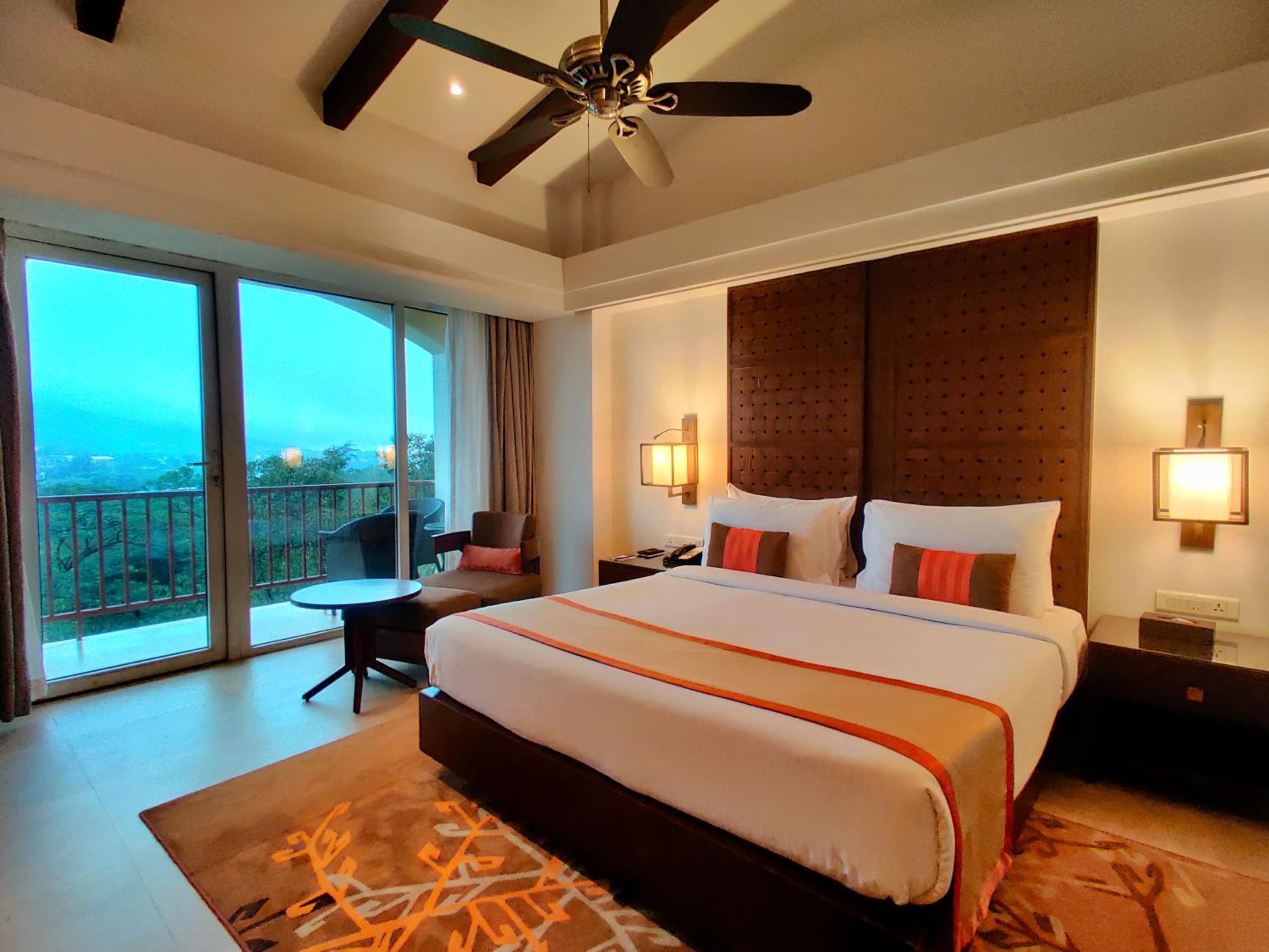 Classic Suite with 20% off on Session on Spa , Food & Beverages and complimentary Access to Water Park Rides - Photo 11