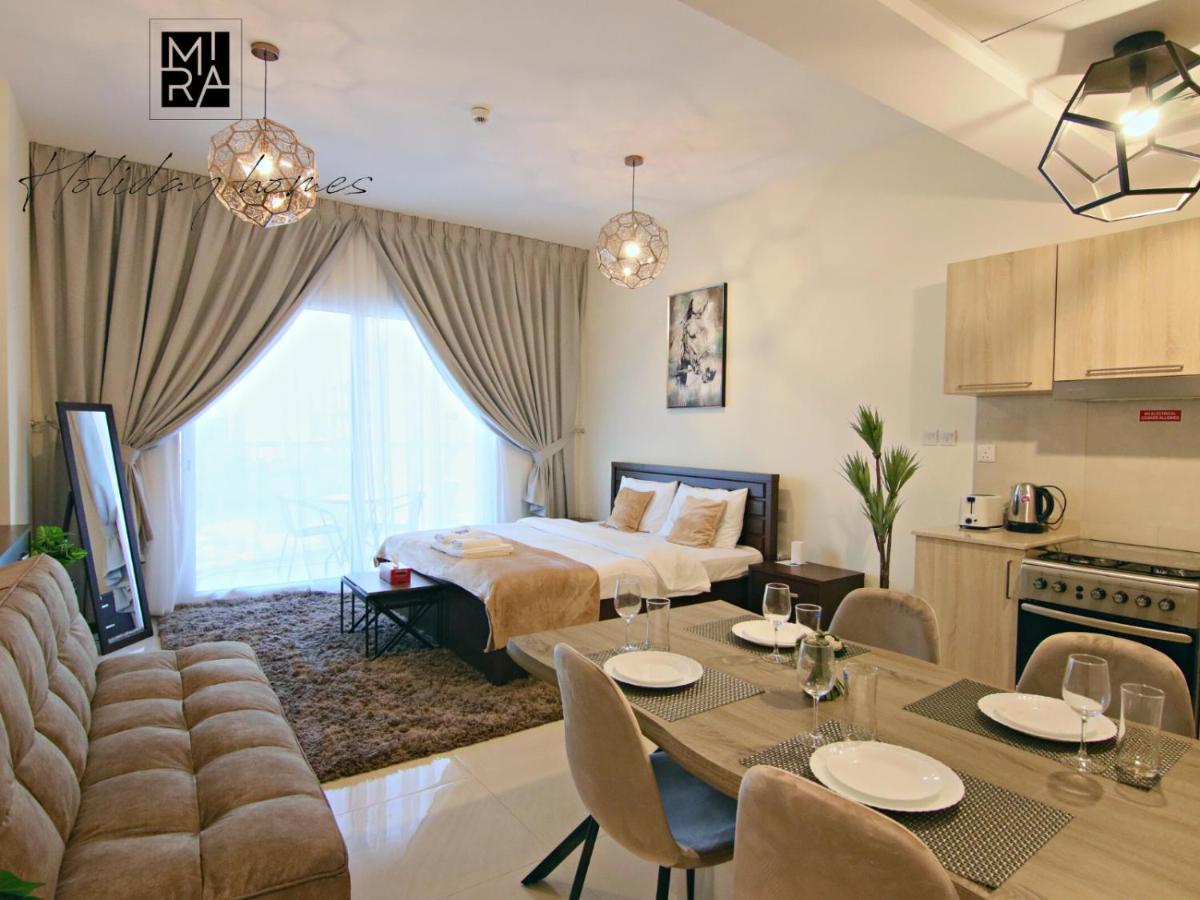 Studio Apartment photo 1