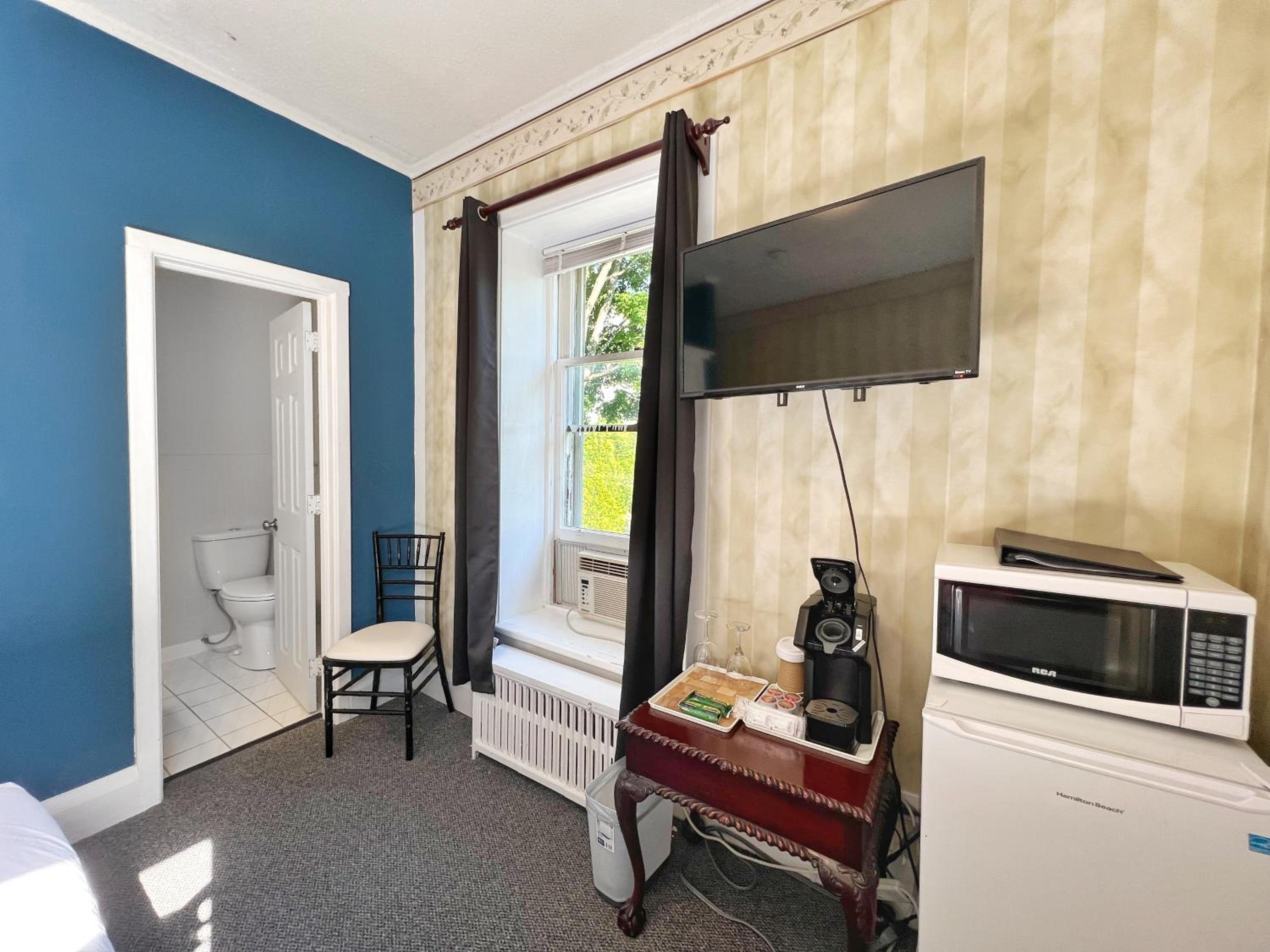 Standard Room photo 2