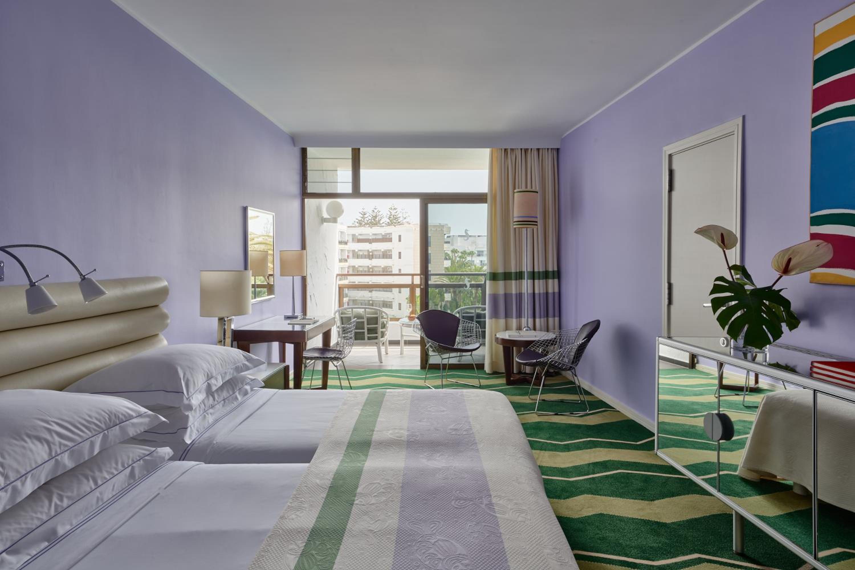 Deluxe Room with Sea or Pool View - Photo 3