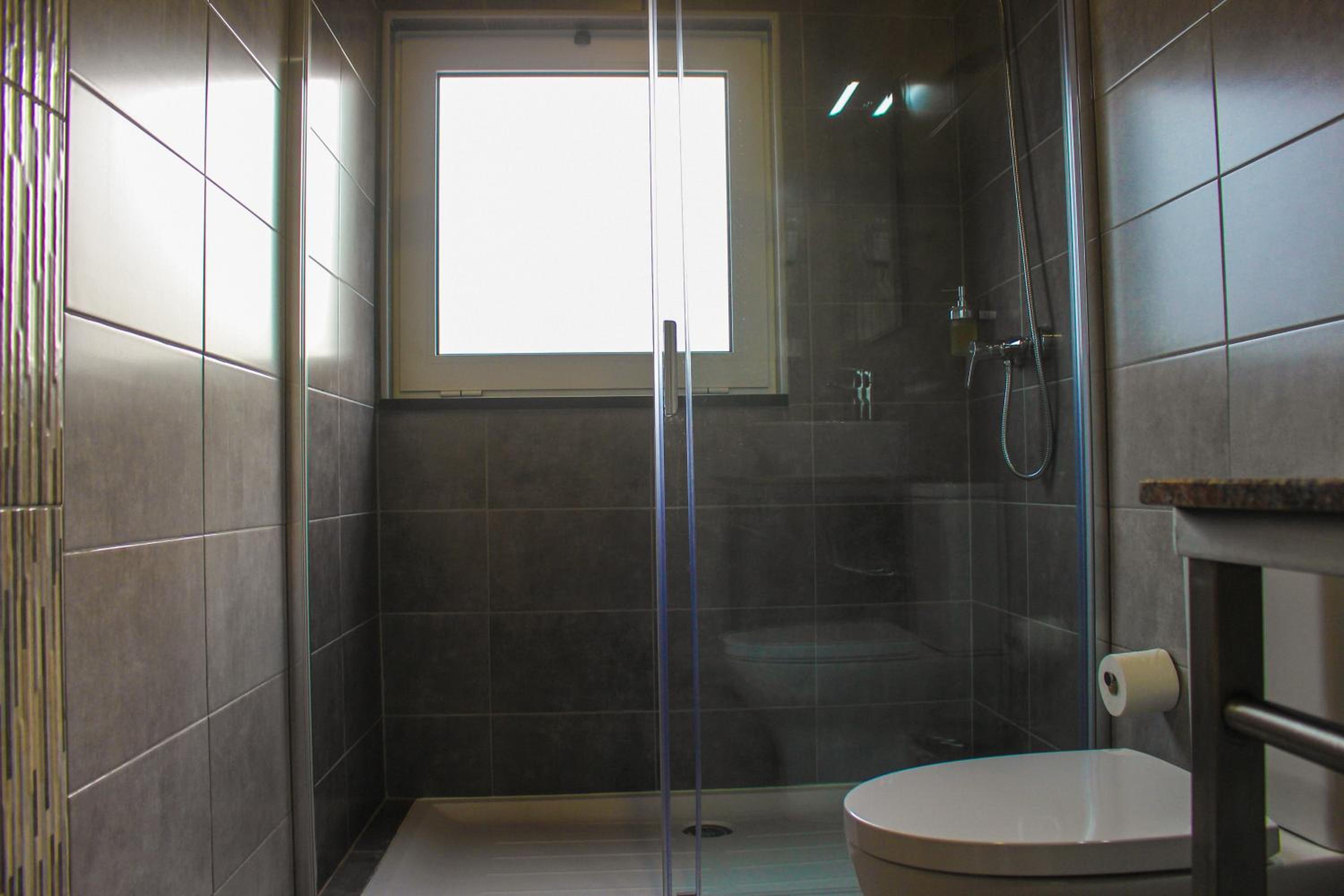 Standard Twin Room with Mountain View - Photo 9