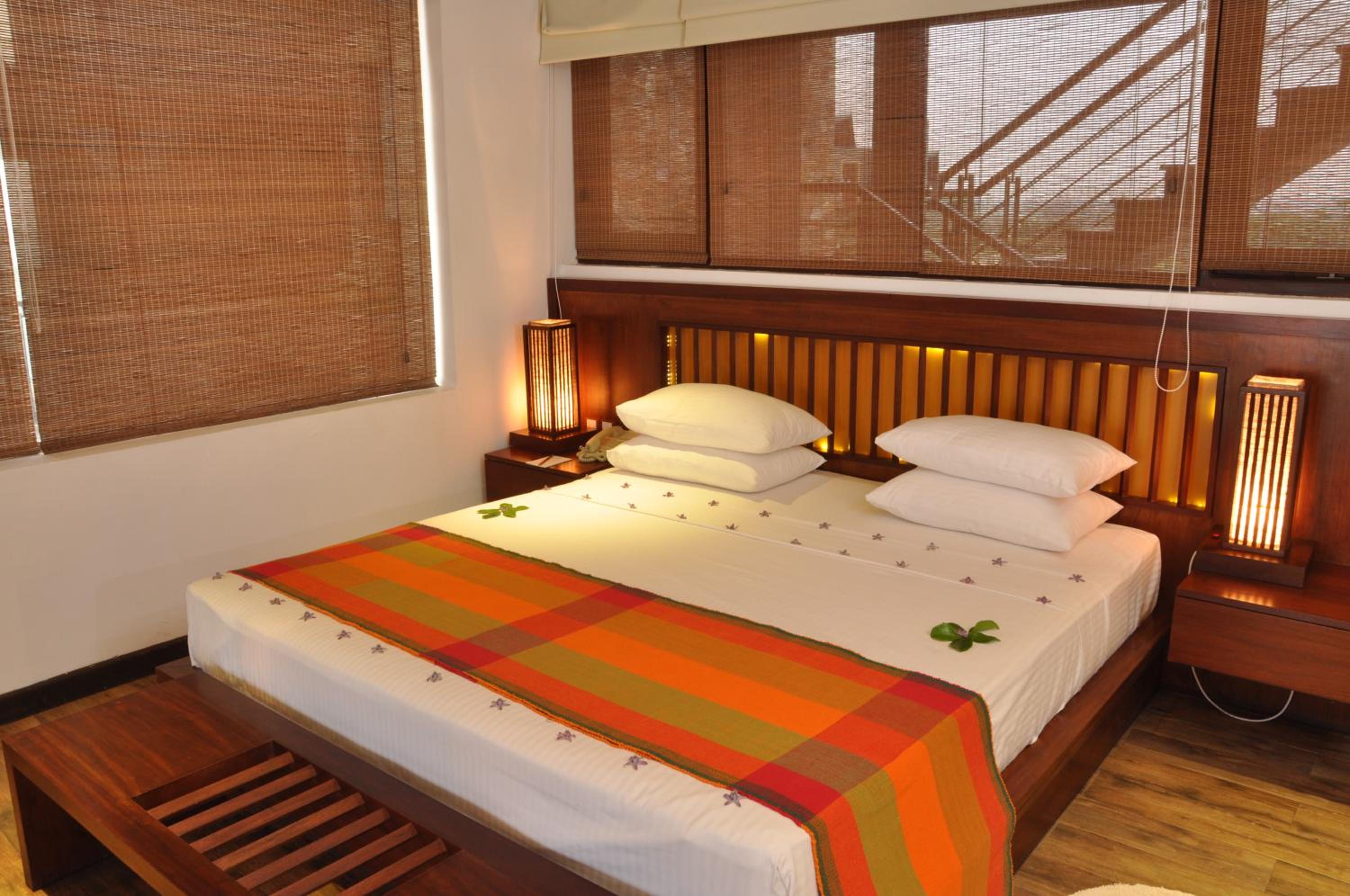 Deluxe Double Room with Balcony and Sea View - Photo 10
