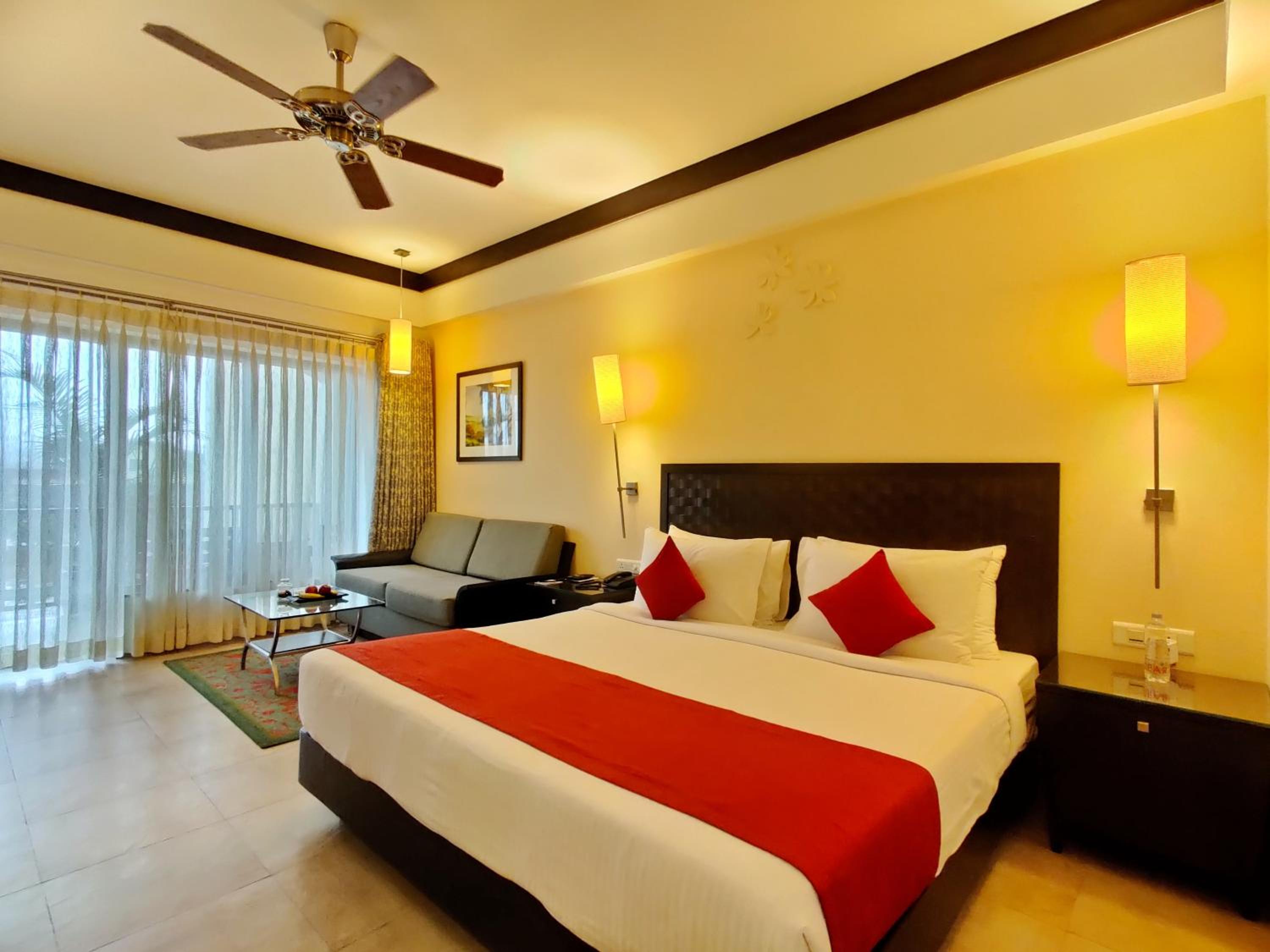 Classic Deluxe King with 20% off on Session on Spa , Food & Beverages and complimentary Access to Water Park Rides - Photo 10
