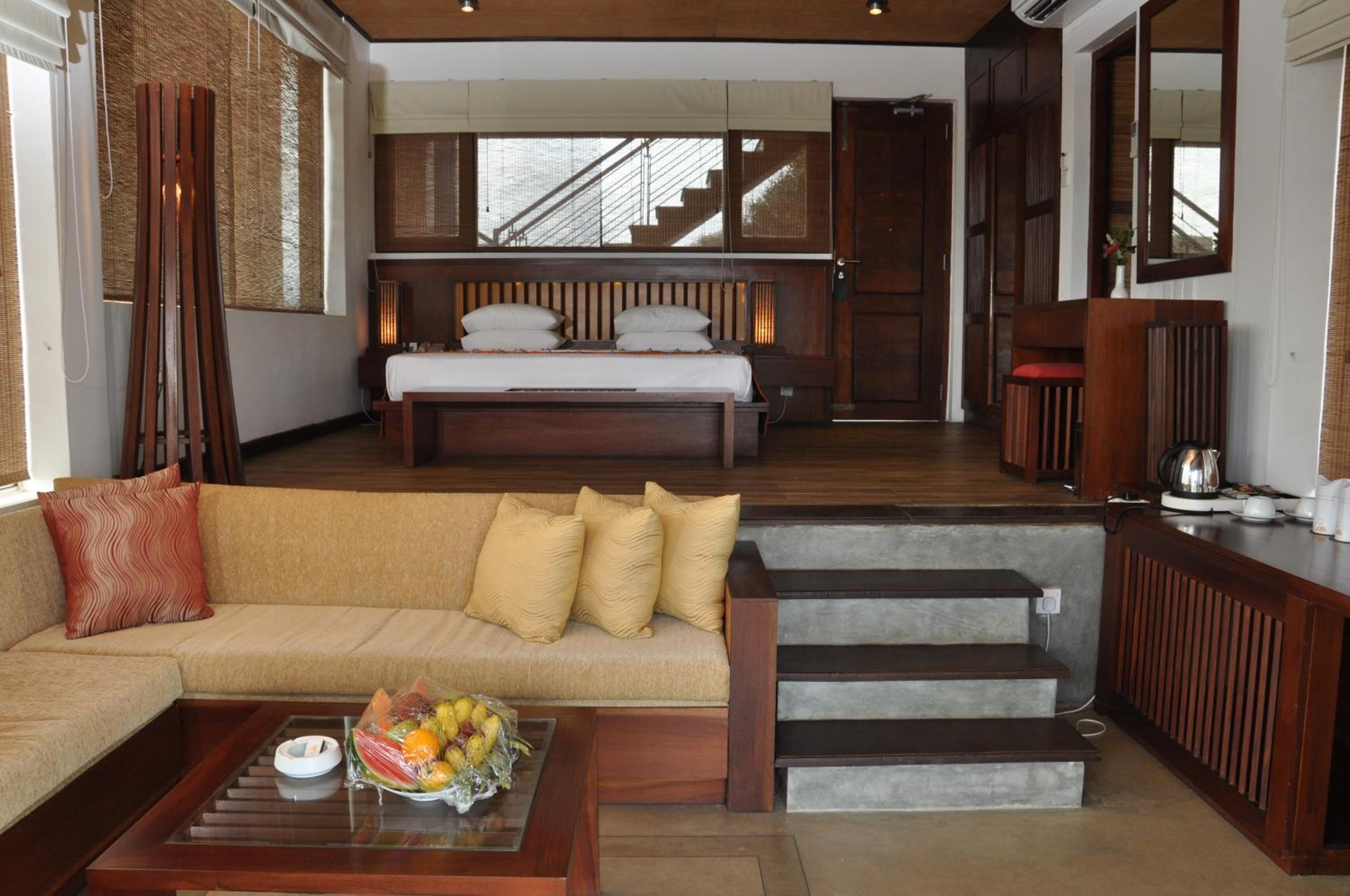 Deluxe Double Room with Balcony and Sea View - Photo 7