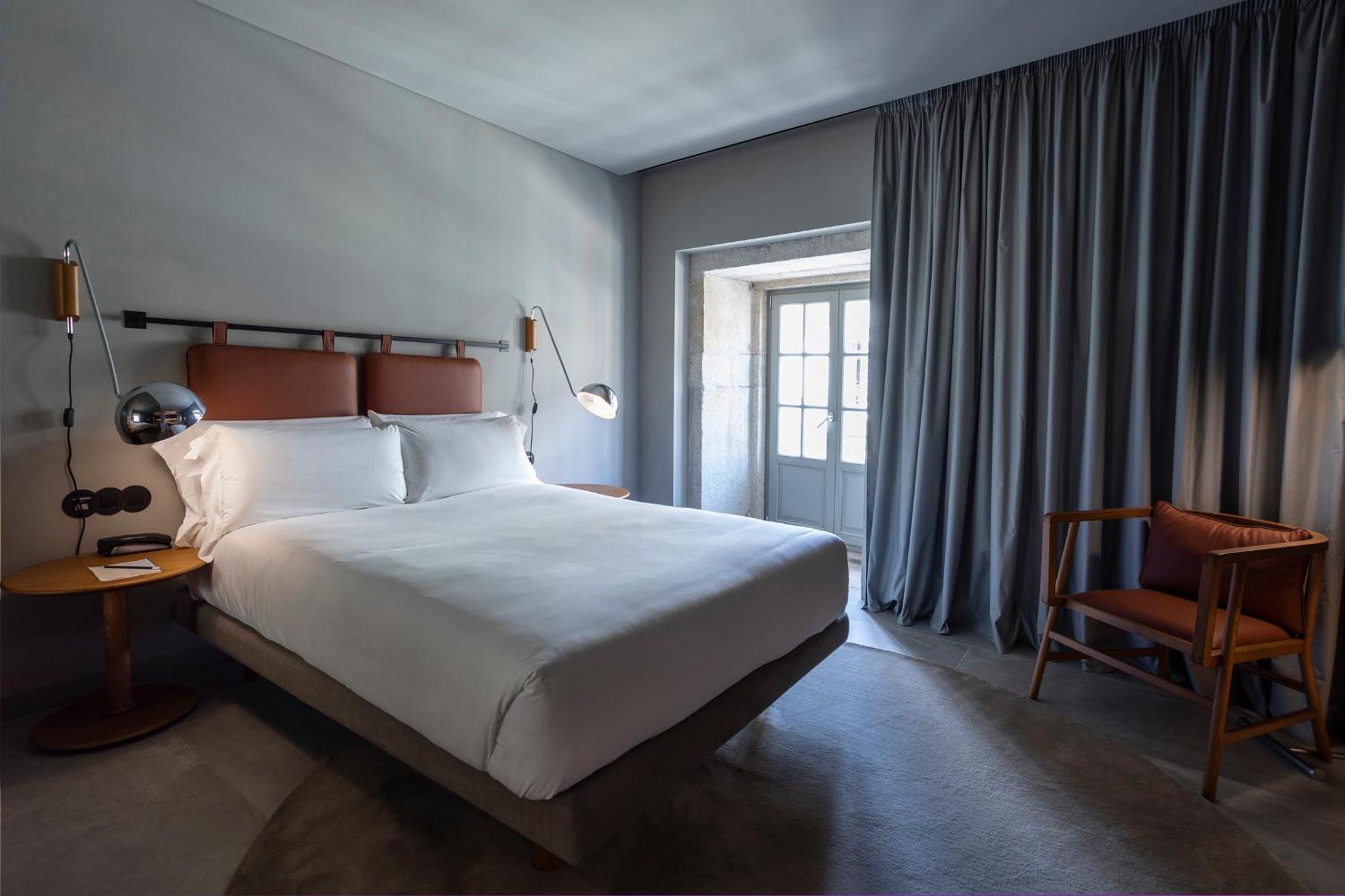 Room with City View - Photo 2