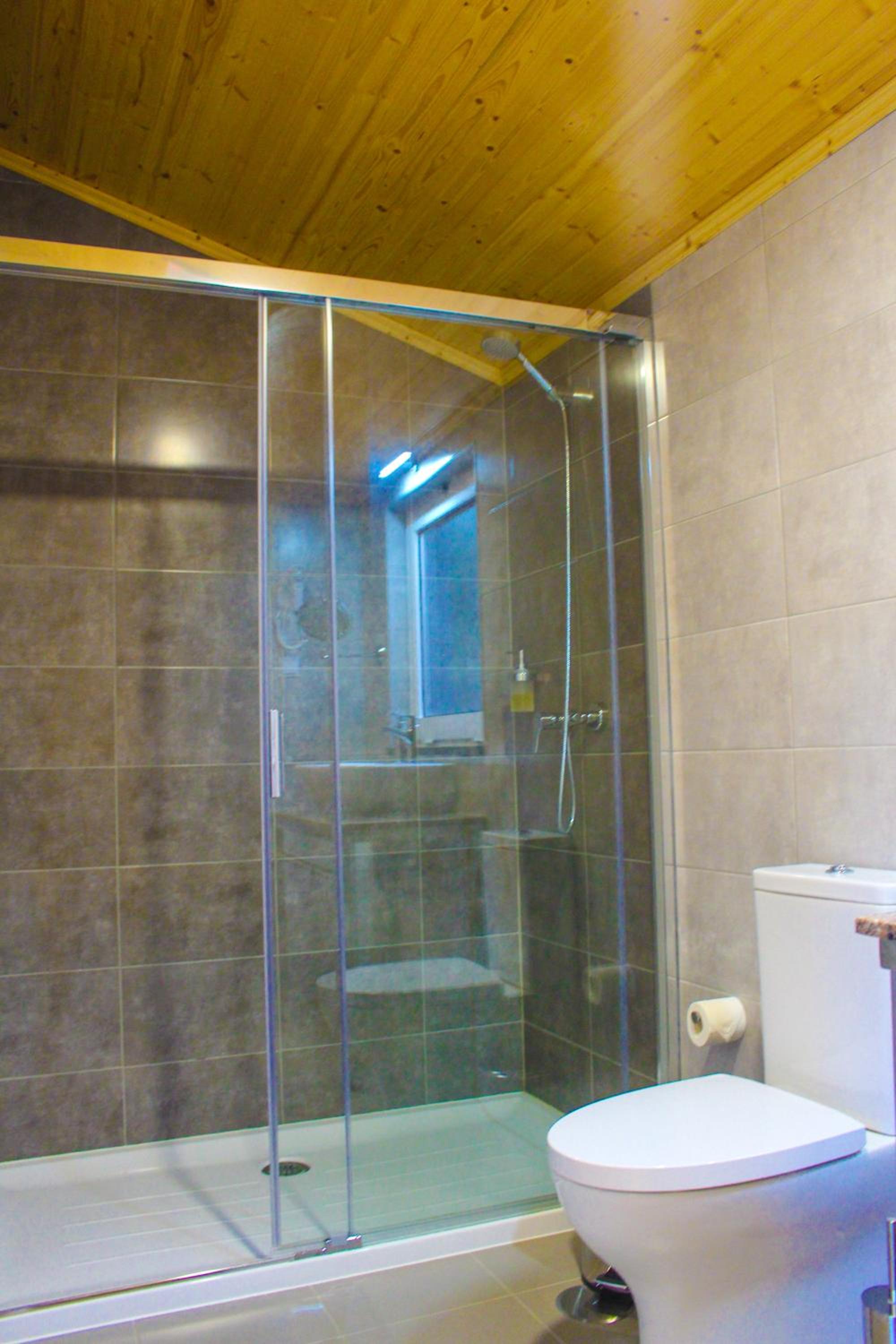 Twin Room with View - Photo 12