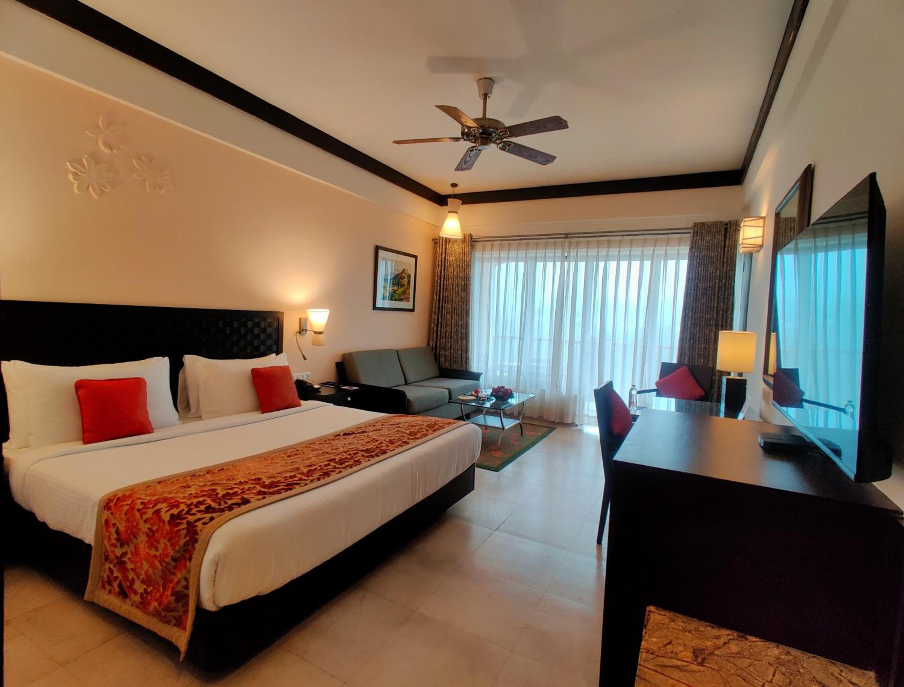 Classic Premium King with 20% off on Session on Spa , Food & Beverages and complimentary Access to Water Park Rides - Photo 8