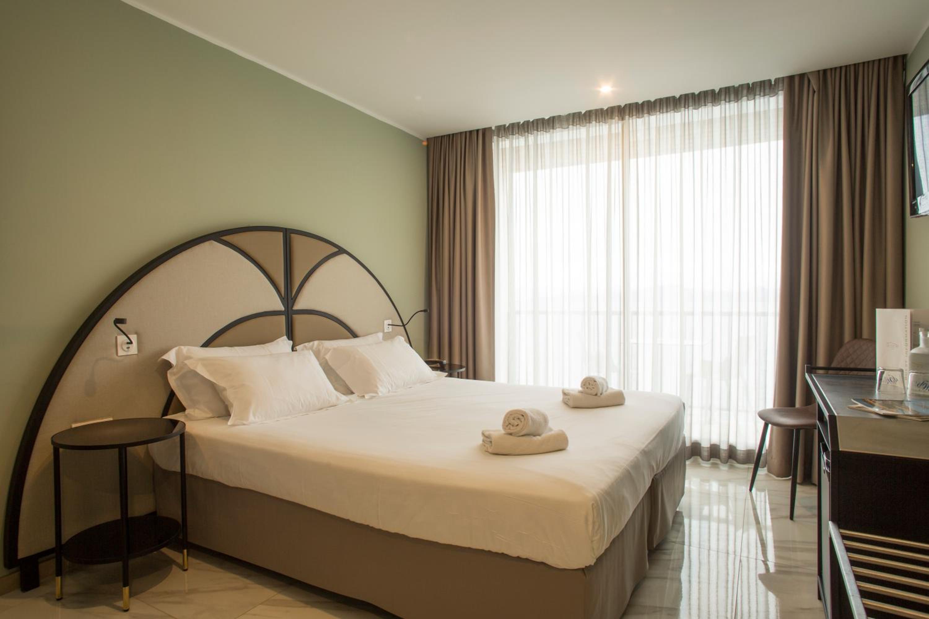 Superior Room with Terrace and Sea View - Photo 4