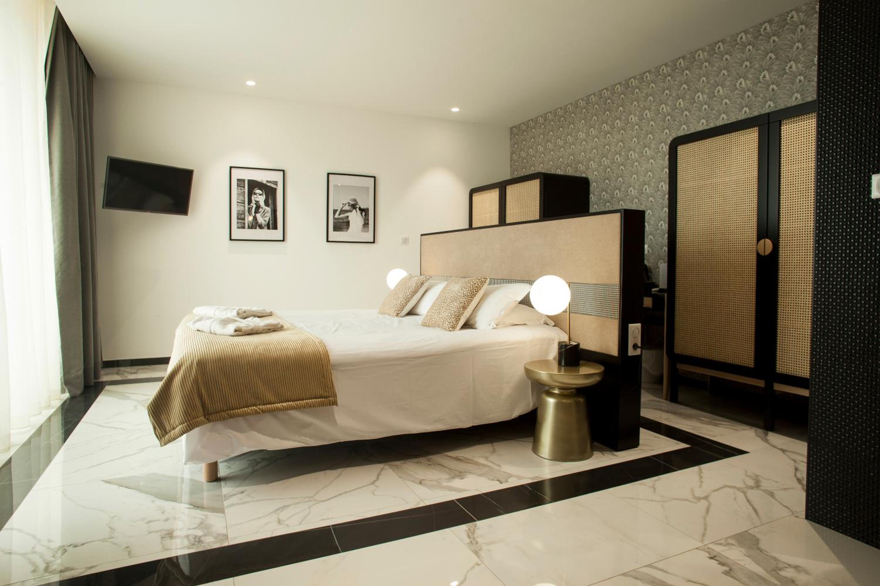 Junior Suite with Terrace and Sea View - Photo 1