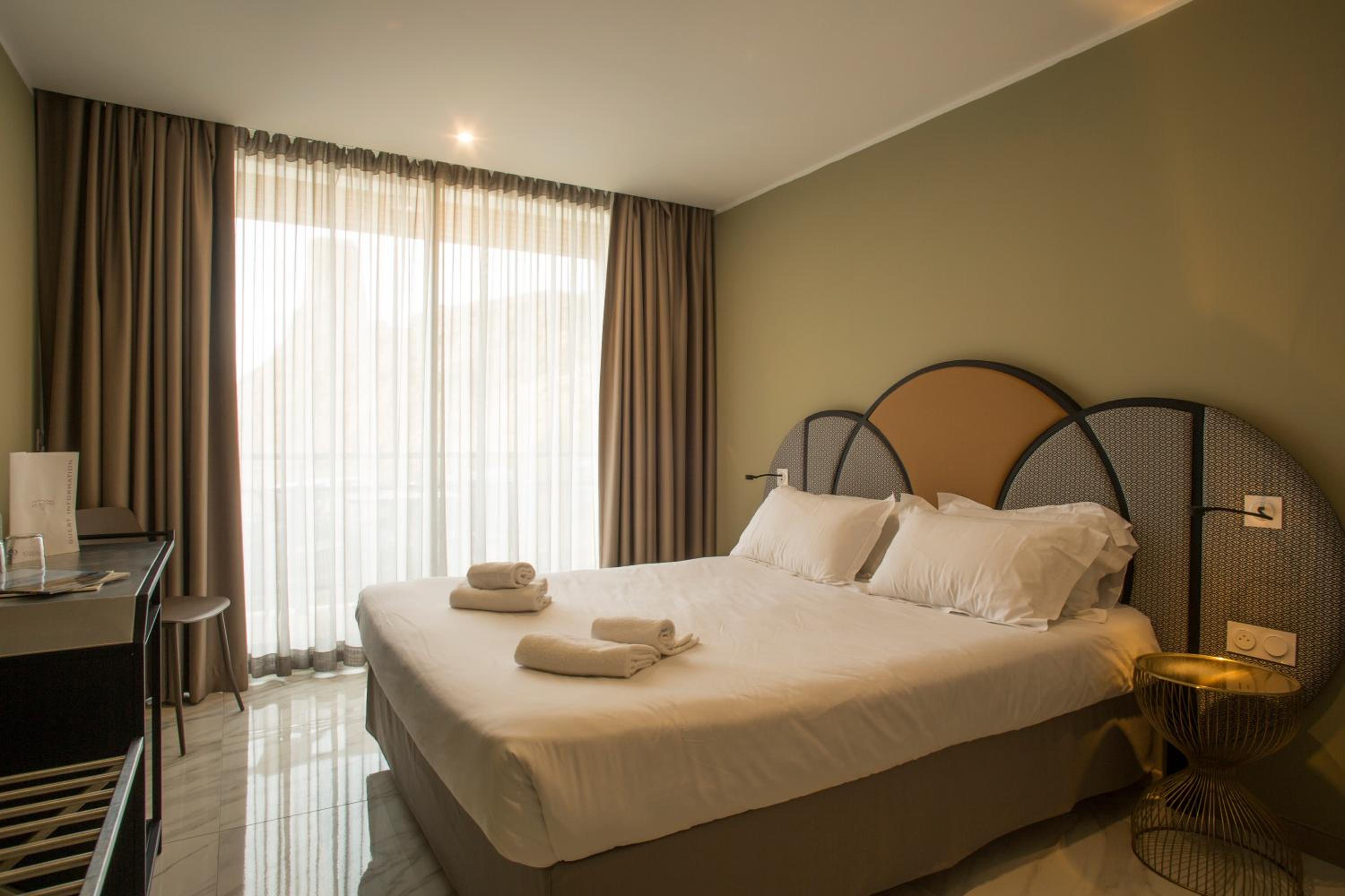 Superior Room with Terrace and Sea View - Photo 1