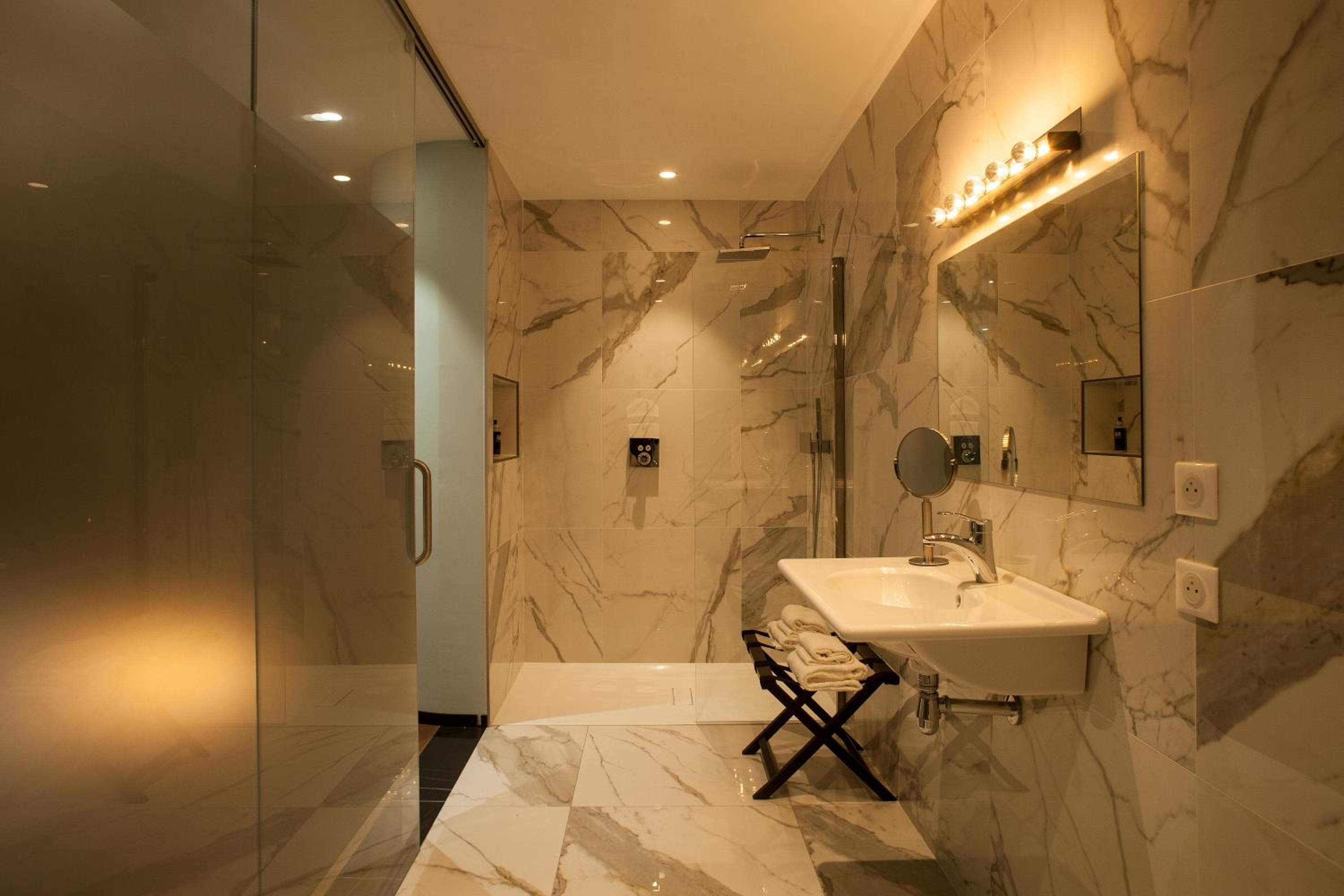 Privilege Double or Twin Room - Disability Access - Photo 3