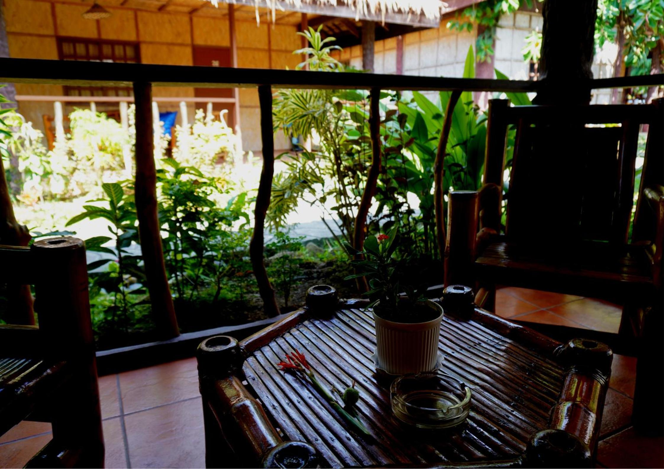 Deluxe Bungalow with Garden View - Photo 7