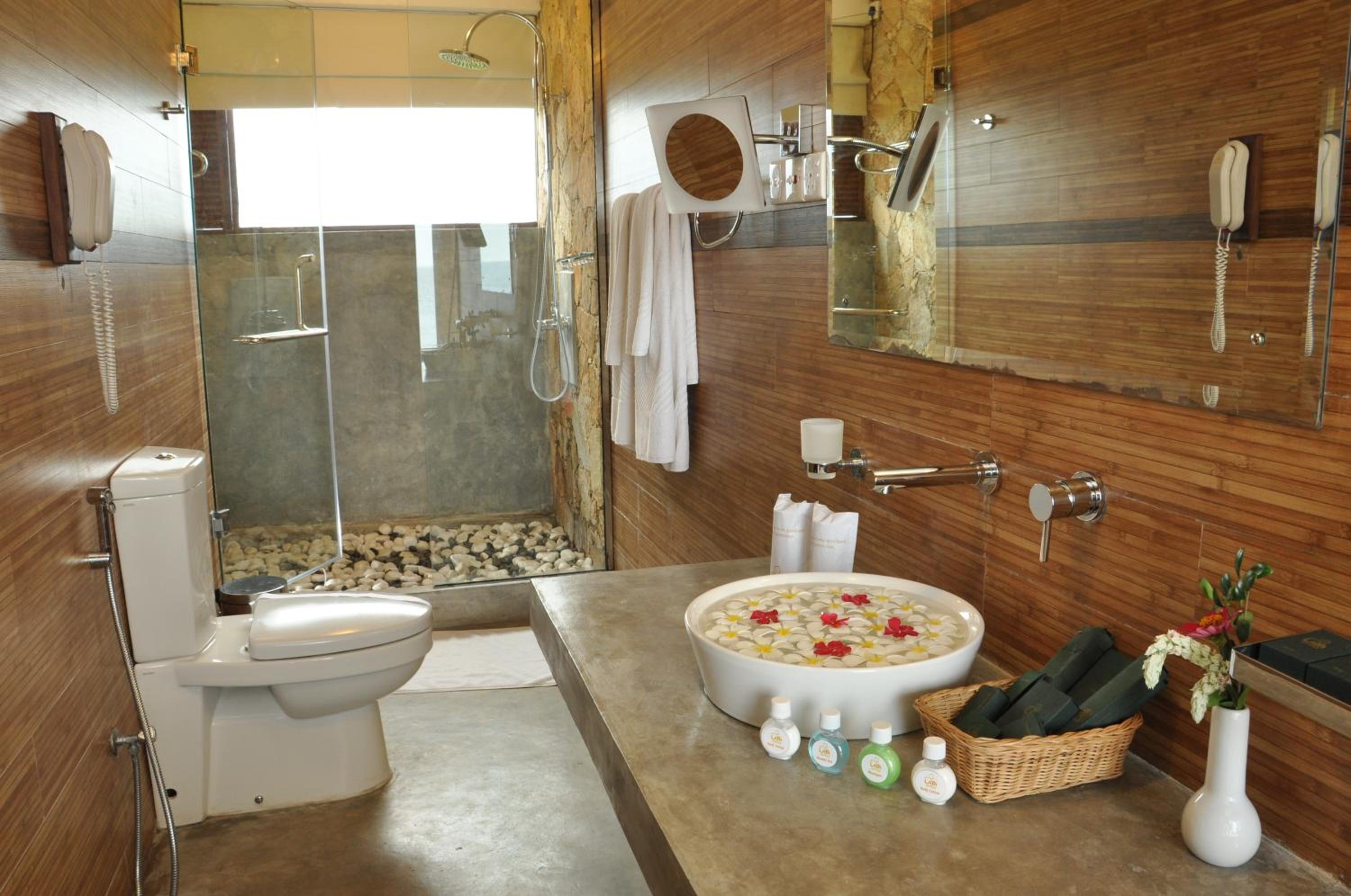 Deluxe Double Room with Balcony and Sea View - Photo 14