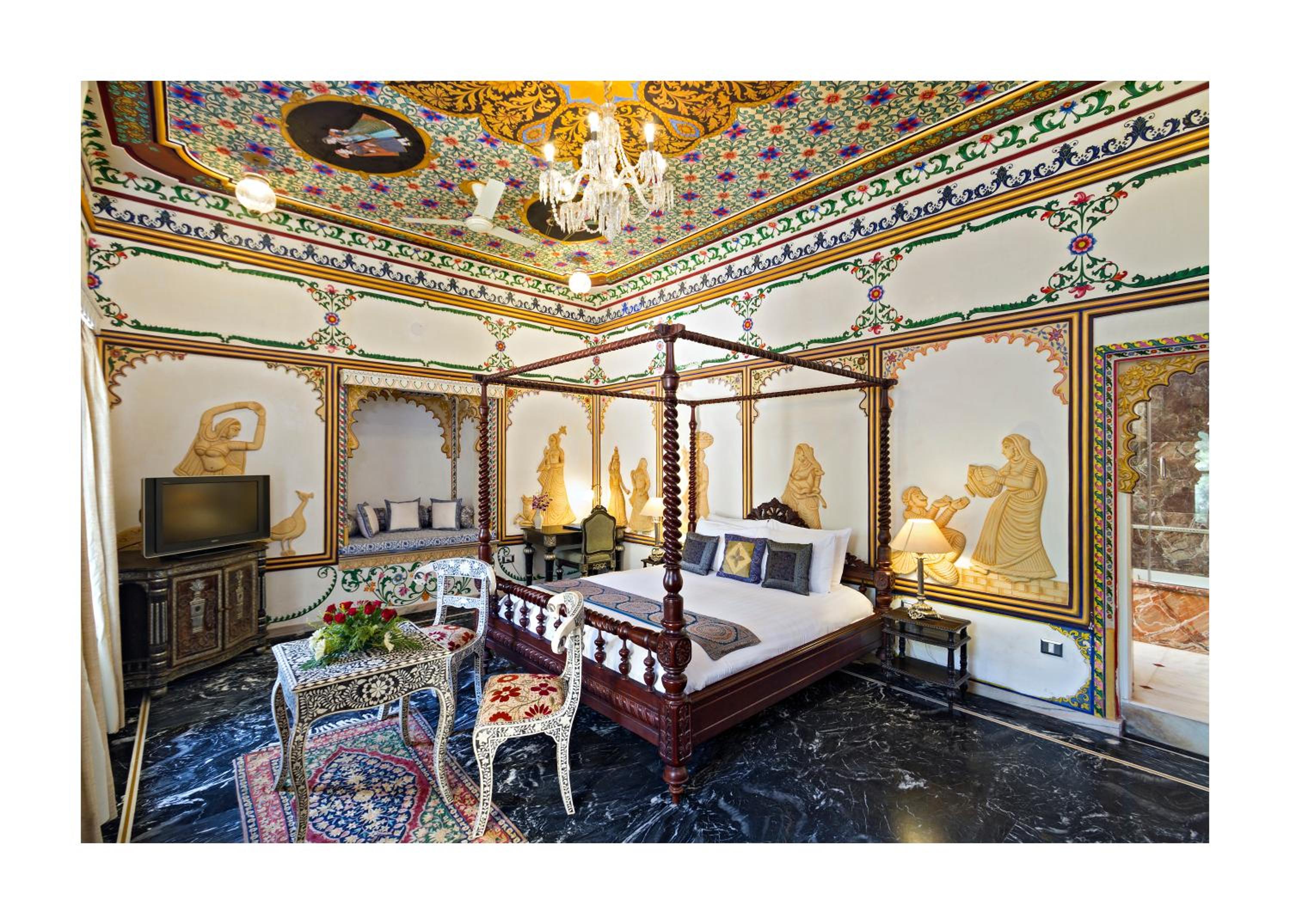 Palace Room - Photo 4