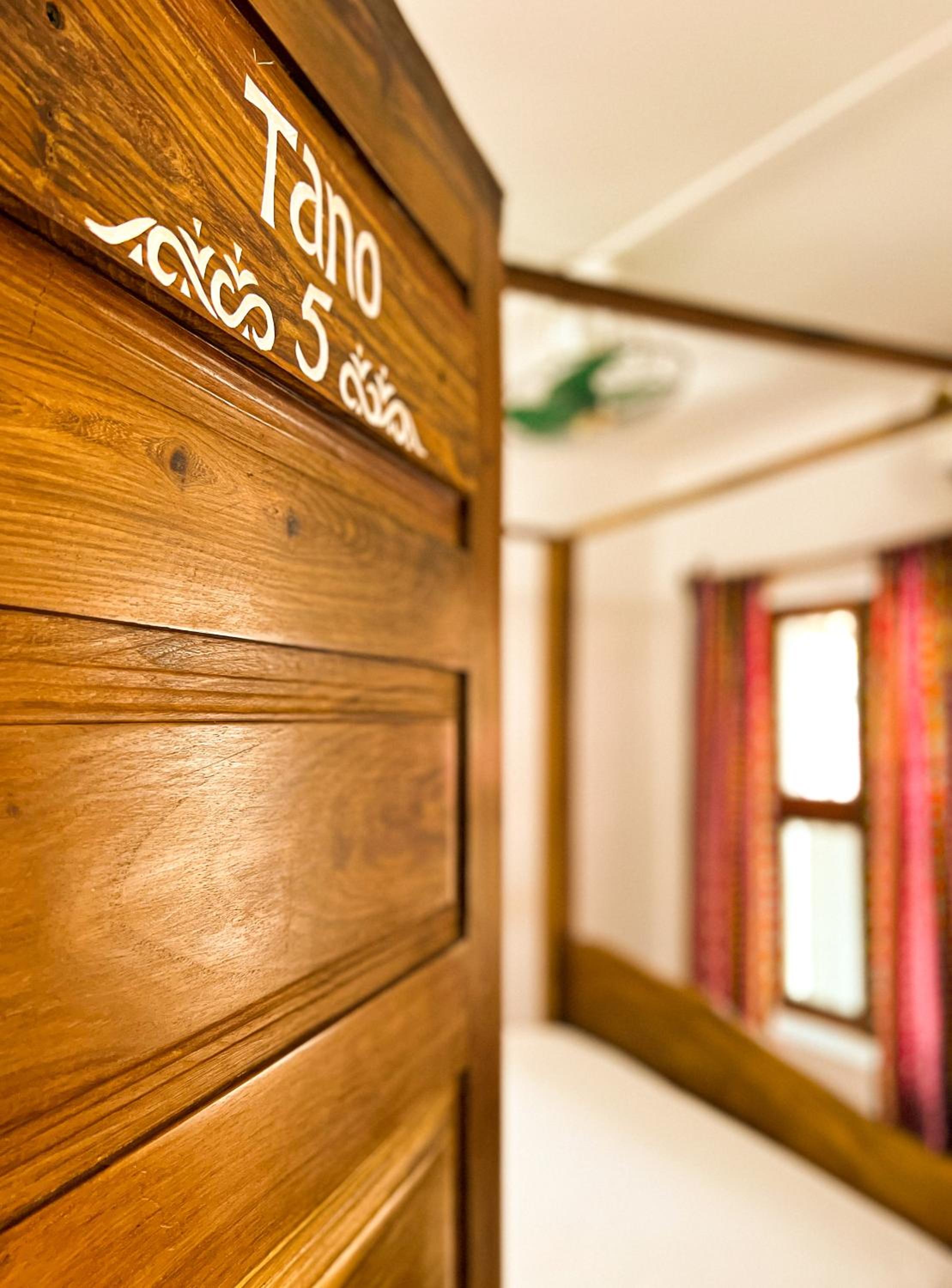 Double Room with Private Bathroom - Photo 9