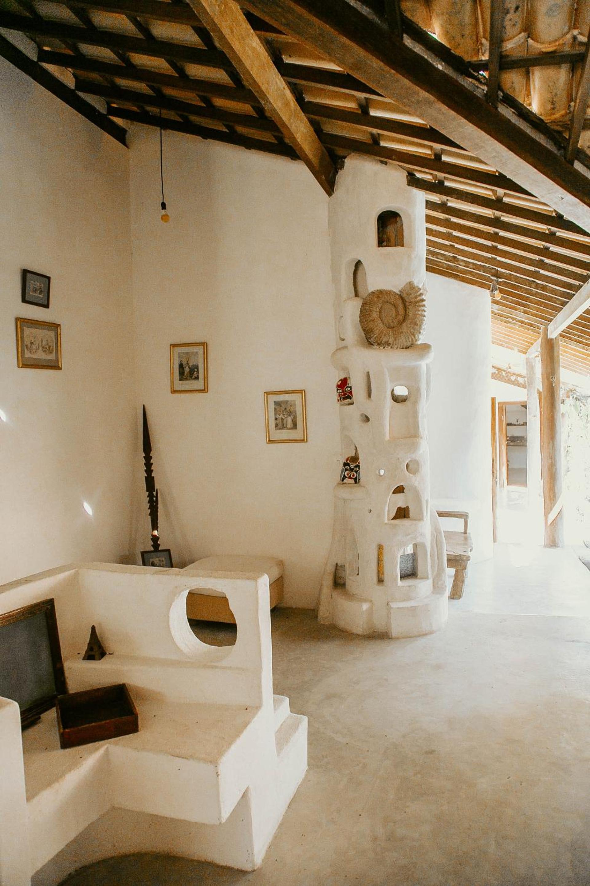 Suite with Pool View - Photo 2