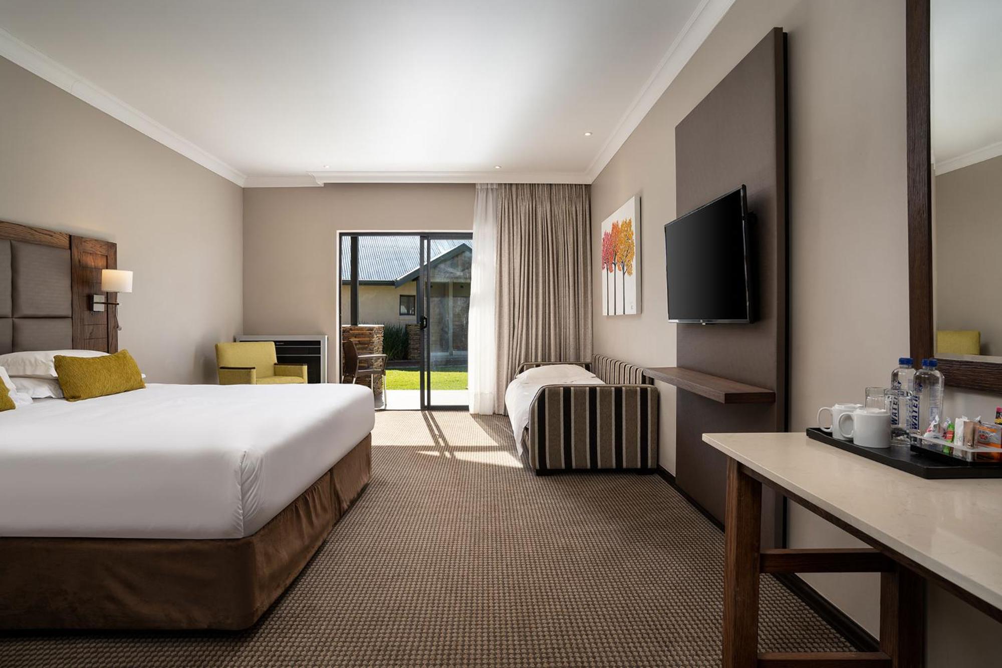 Standard Double Room - Photo 2