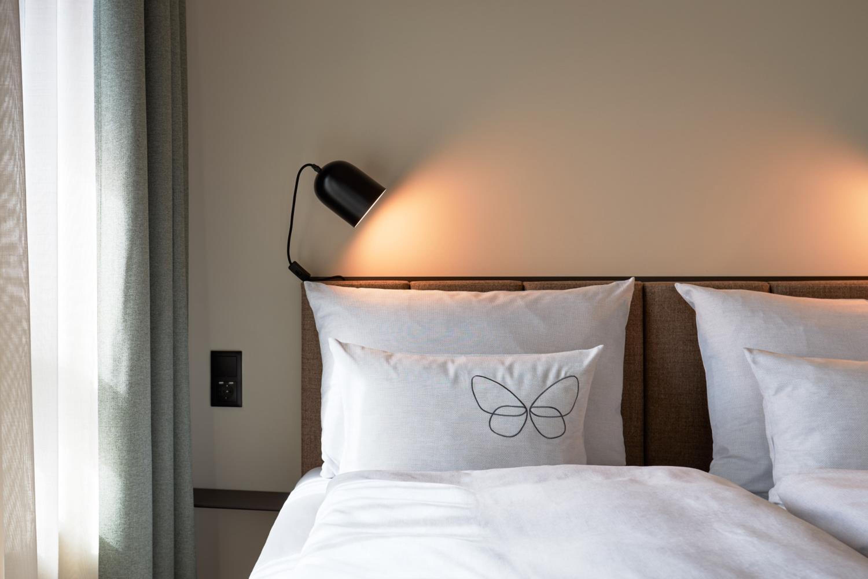 Standard Double Room (Urban Cocoon) - Photo 13